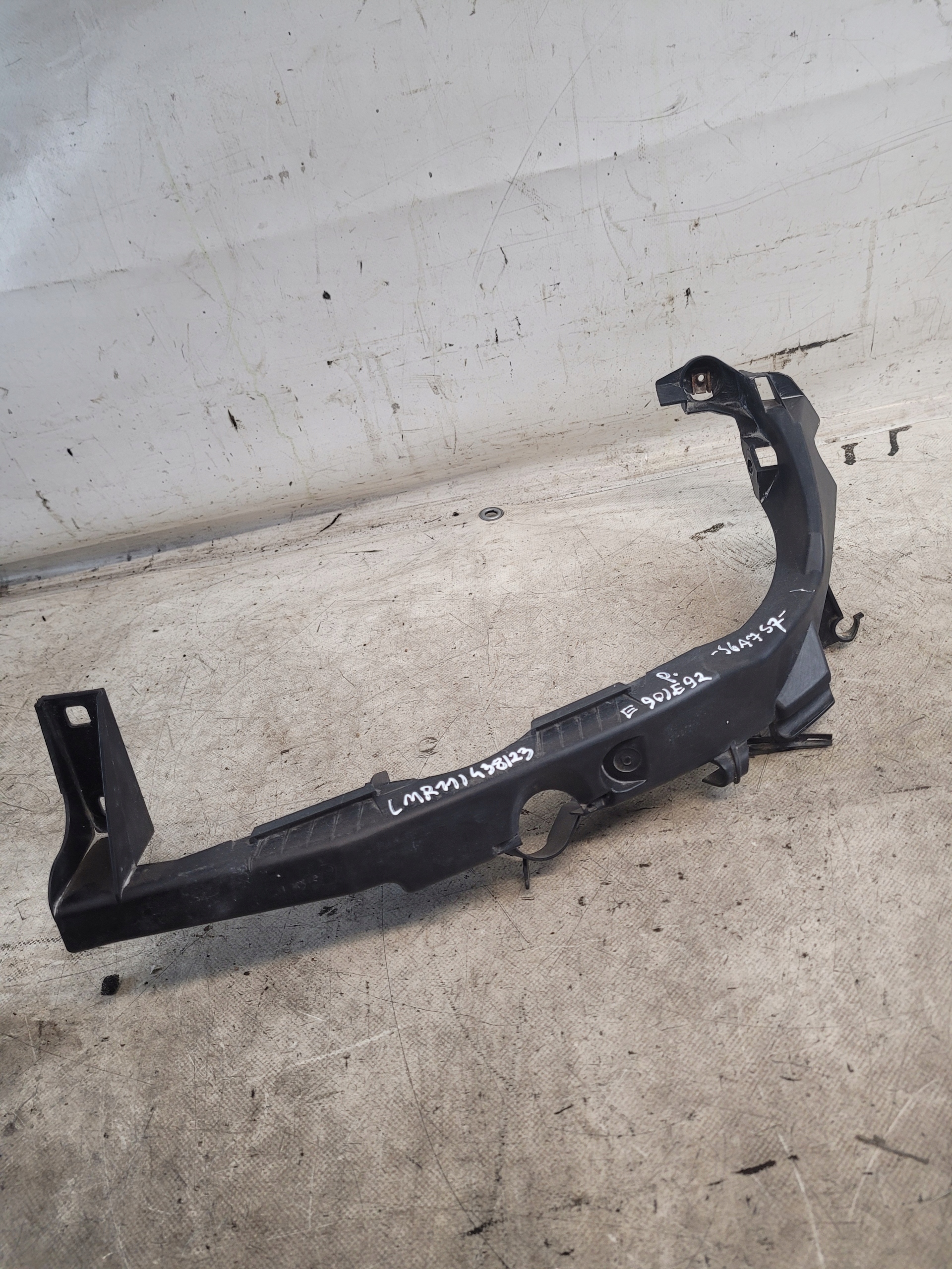 support lights left front OE 7116707 BMW E90 06r.