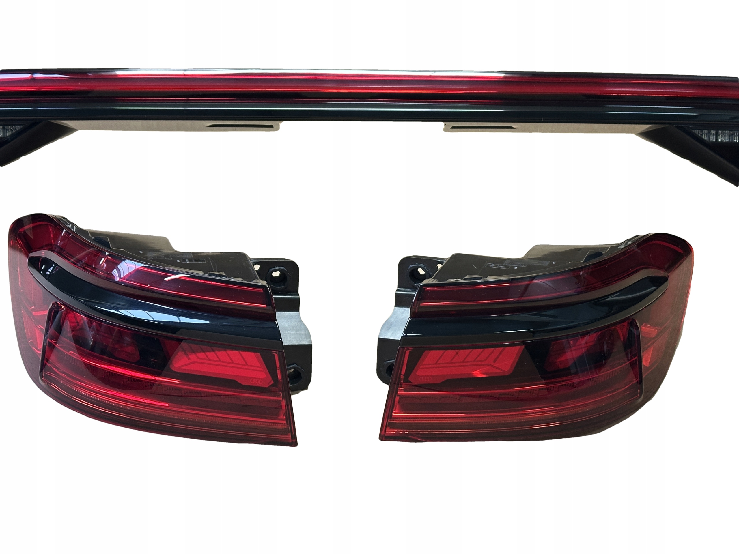AUDI A8 4N D5 Leuchte heck OLED 4N0945095R