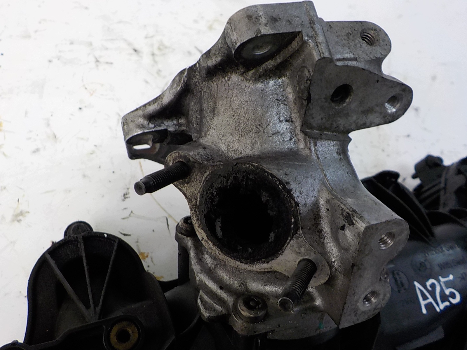 FORD MONDEO IV MK2 2.2 TDCI LAND ROVER 2.2D saugrohr unterteil 9659449480