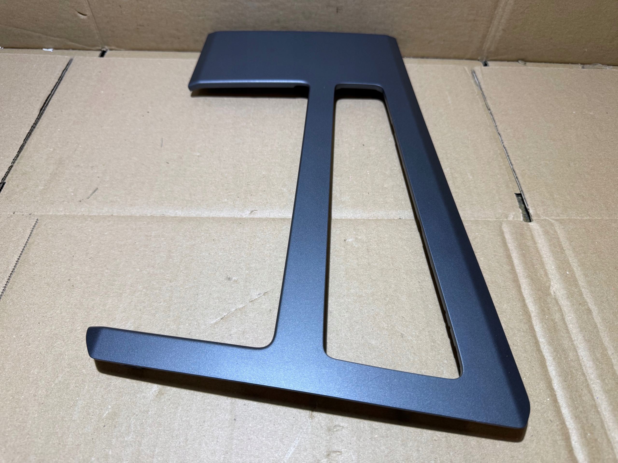 AUDI A6 C8 frame PANEL DEKOR TUNELU SRODKOWEGO 4K1863969