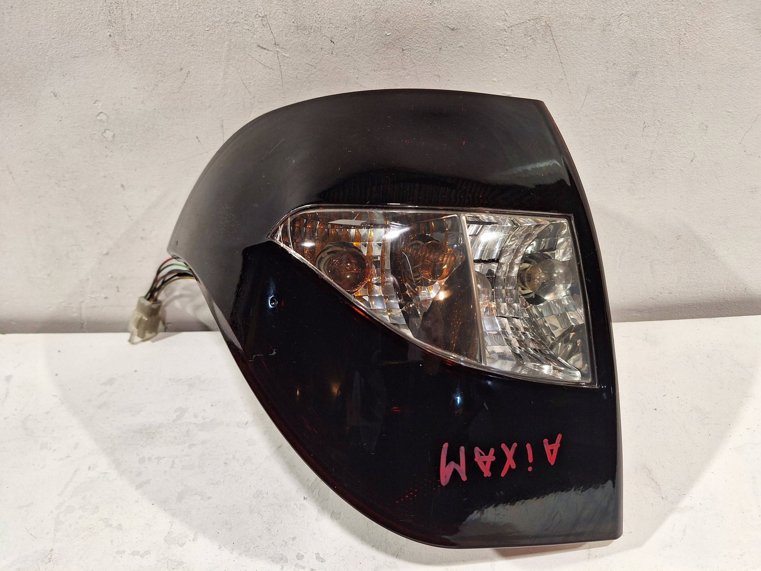 LAMPA TYŁ LEWA AIXAM CITY COUPE CROSSLINE 10-