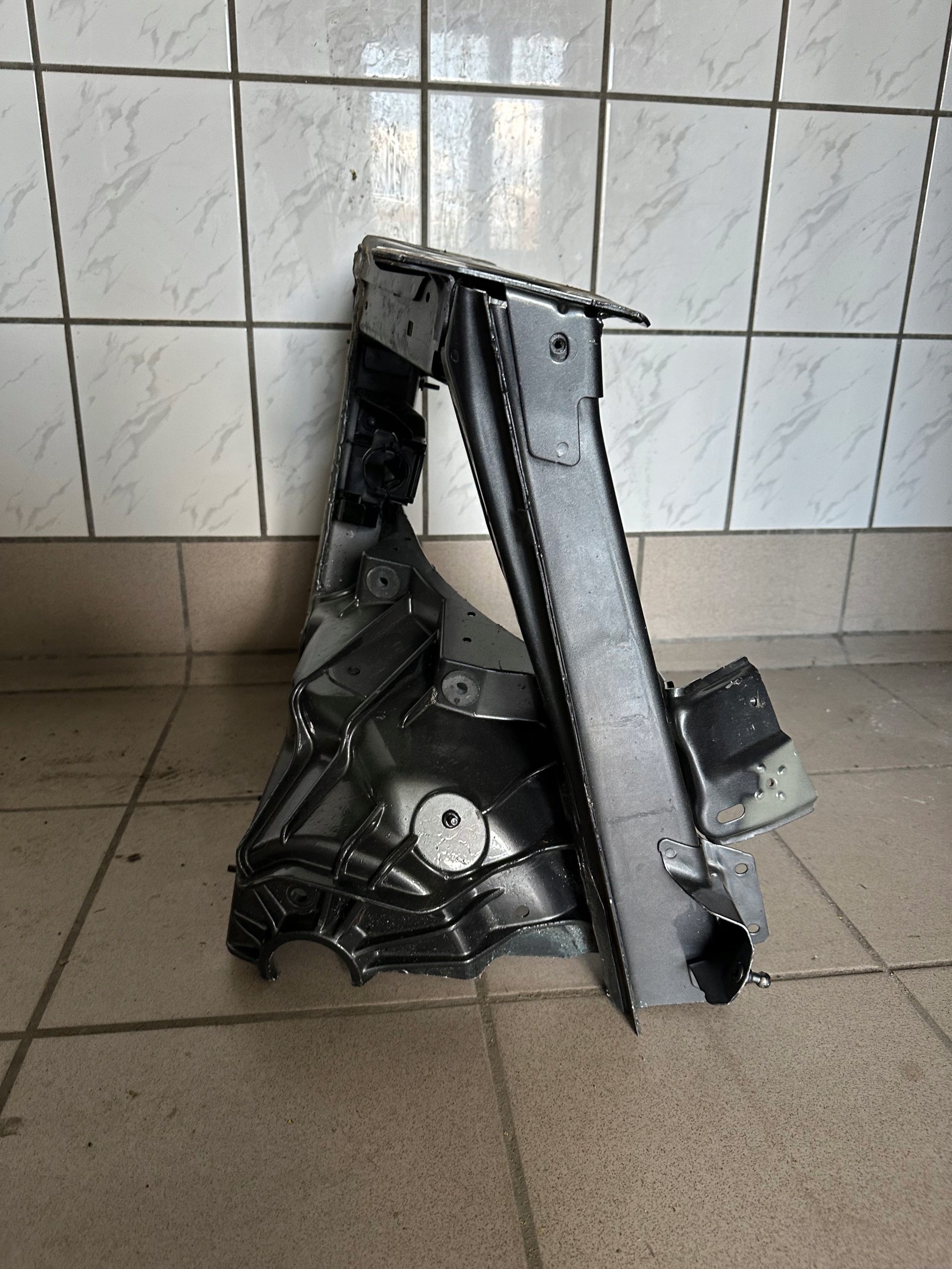 MERCEDES W167 GLE ЧЕТВЕРТЬ ПРАВА ПОДРЕЗКА