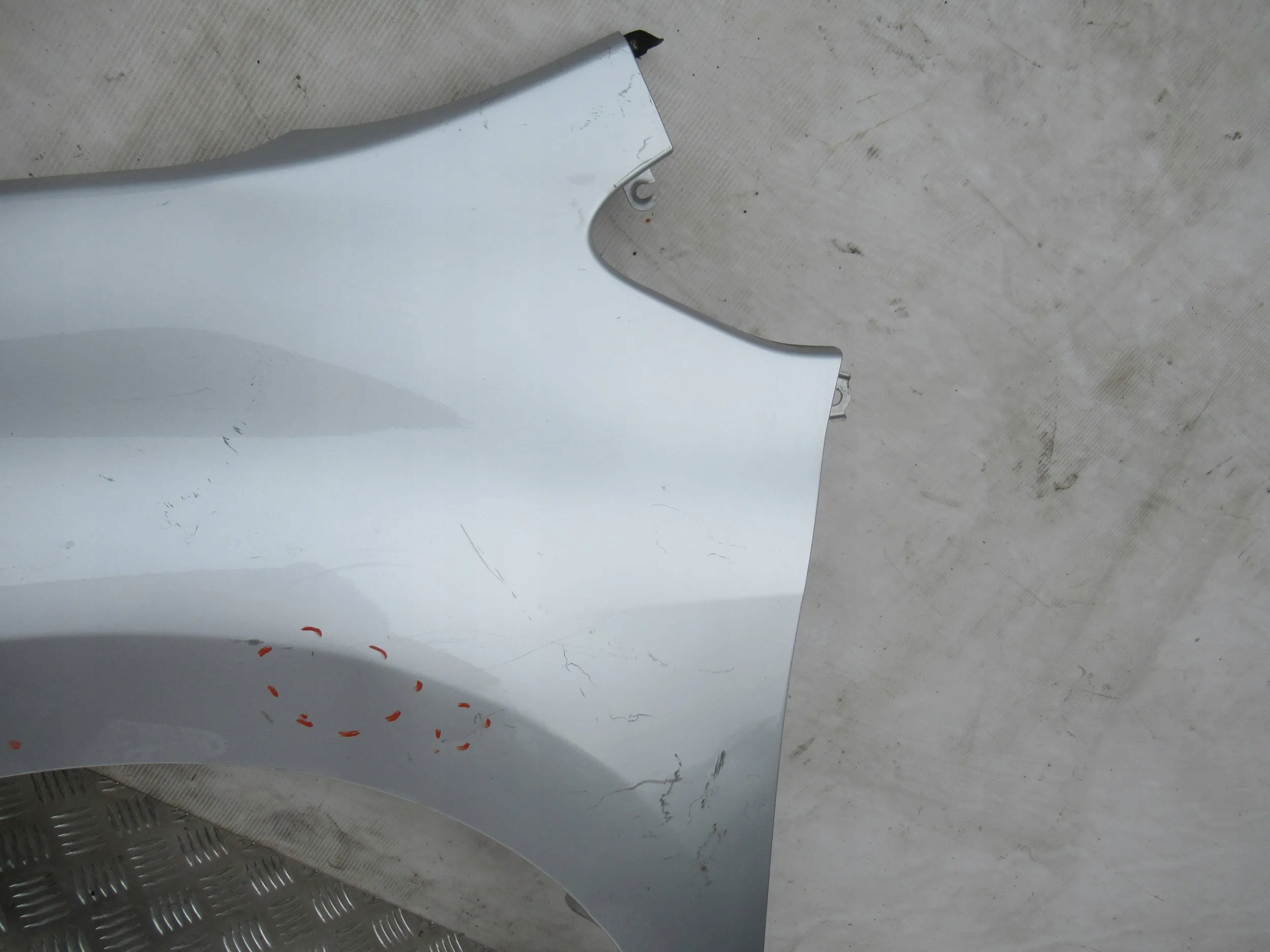 fender front front left TOYOTA AURIS and LIFT 10