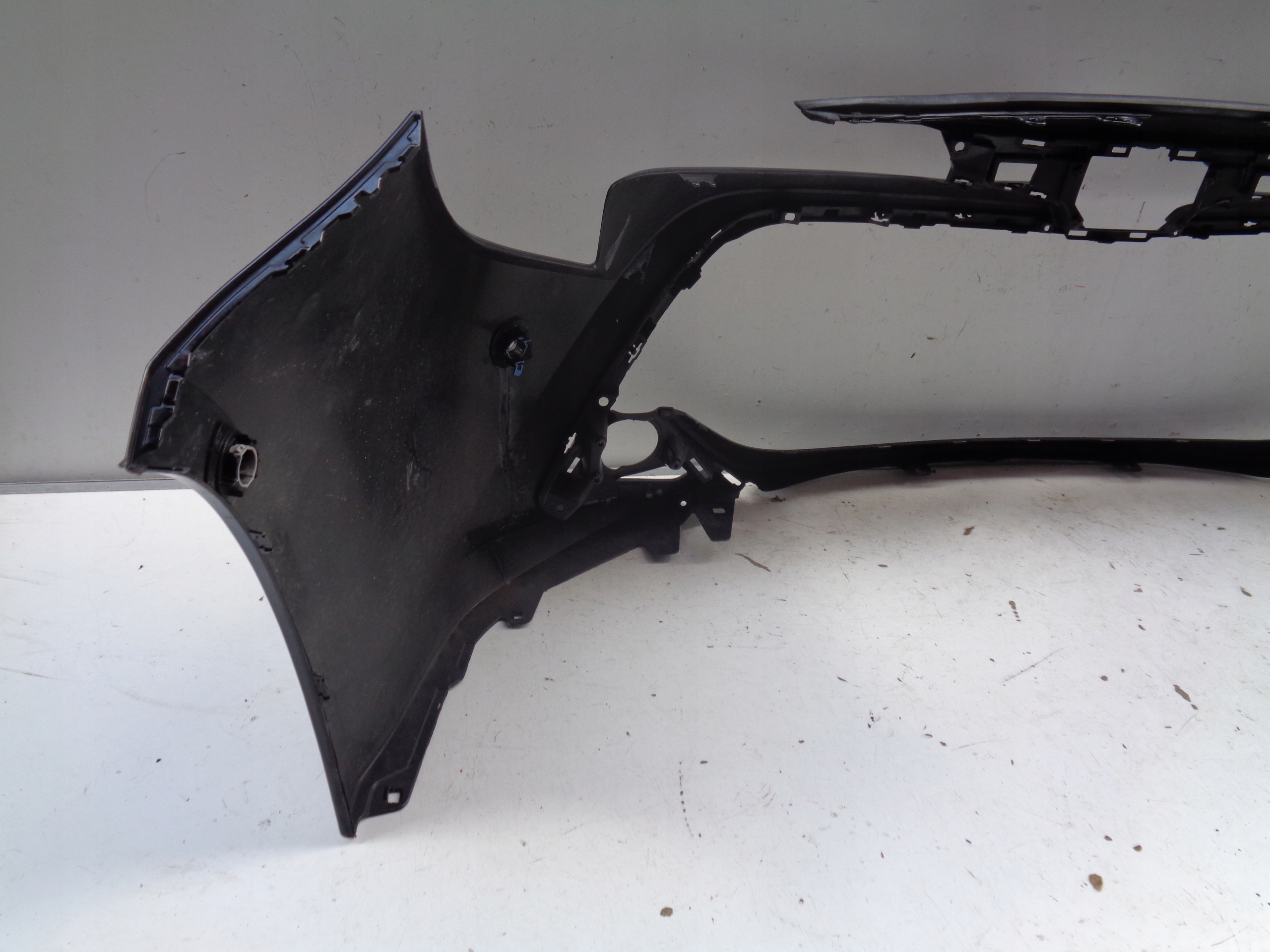 FRONTSTOSSSTANGE TOYOTA COROLLA E21 19- HB KOMBI NR 42139
