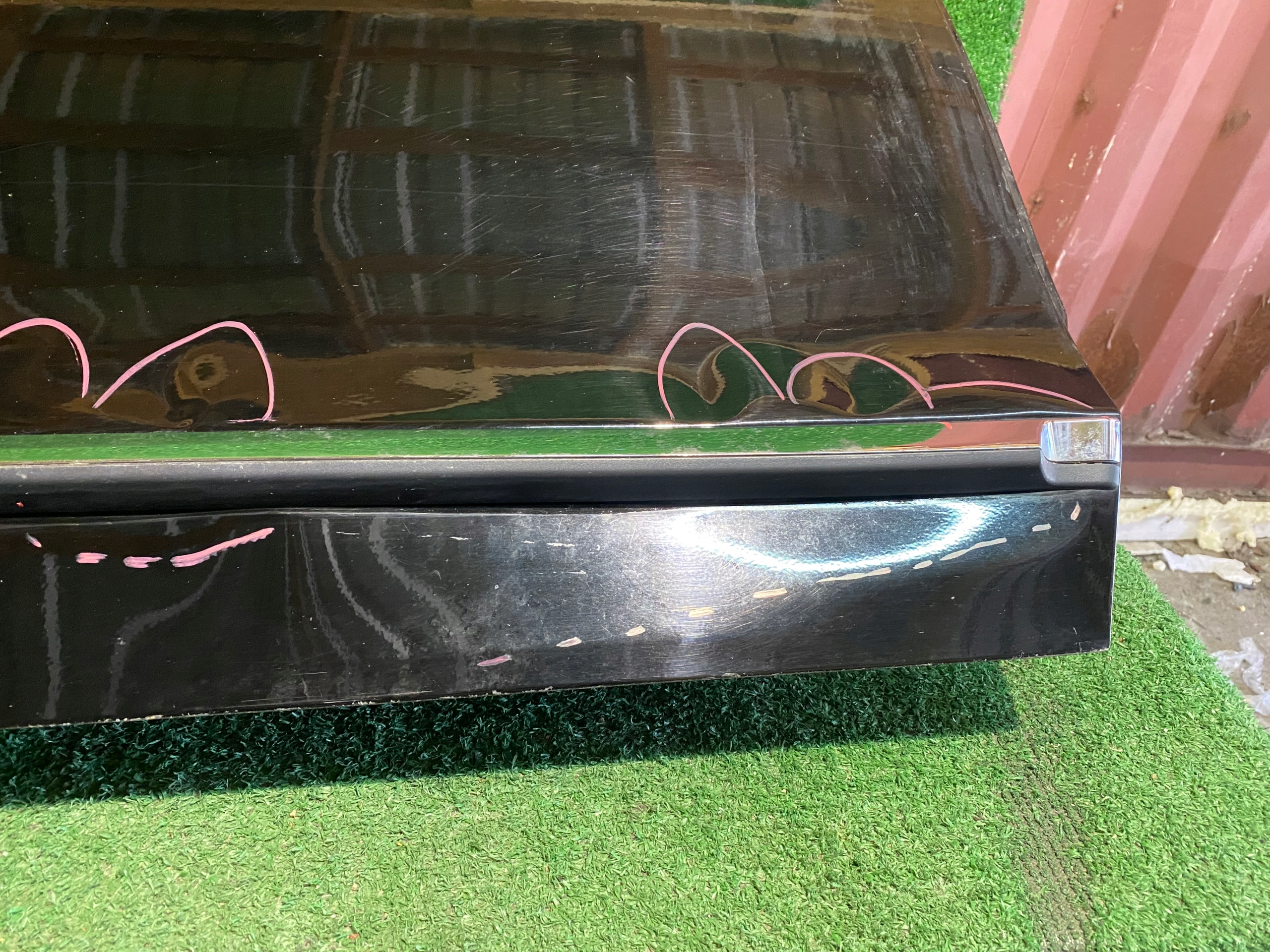 door right rear. VOLVO V90 II 16