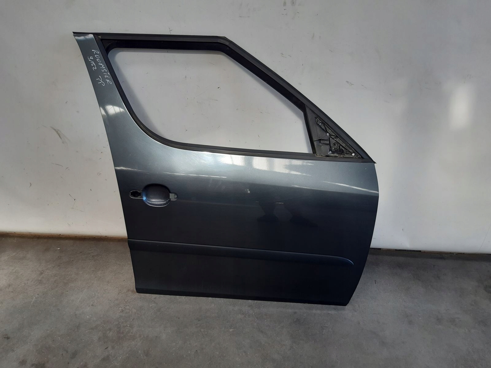 door front front right Skoda Roomster 9153