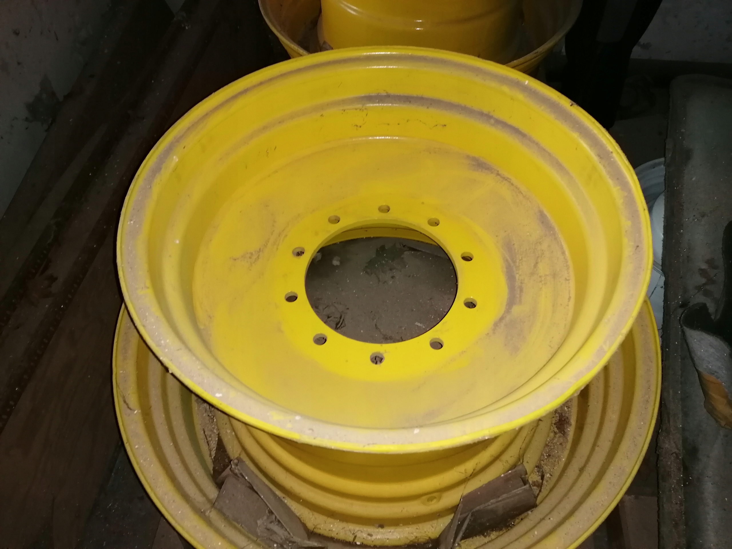 ПЕРЕДНИЙ ДИСК 20X28 JOHN DEERE 7430