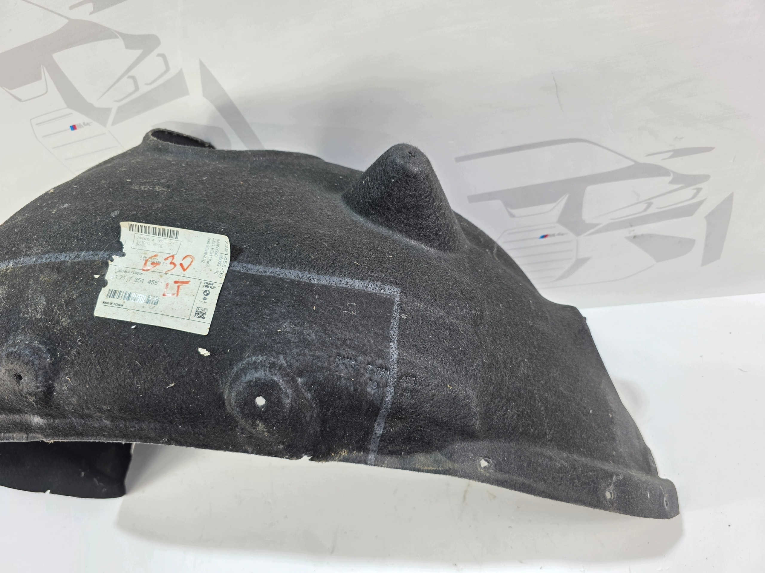 mudguard left rear. BMW G30 LCI 7351455