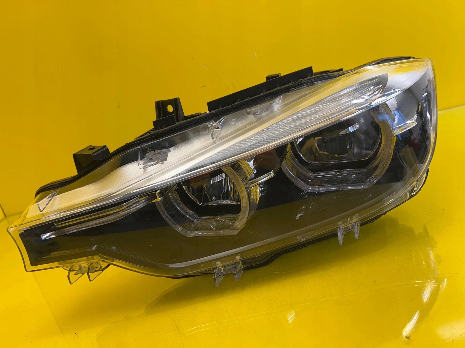 light left front BMW 3 F30 Lift Full Led 7214801-02
