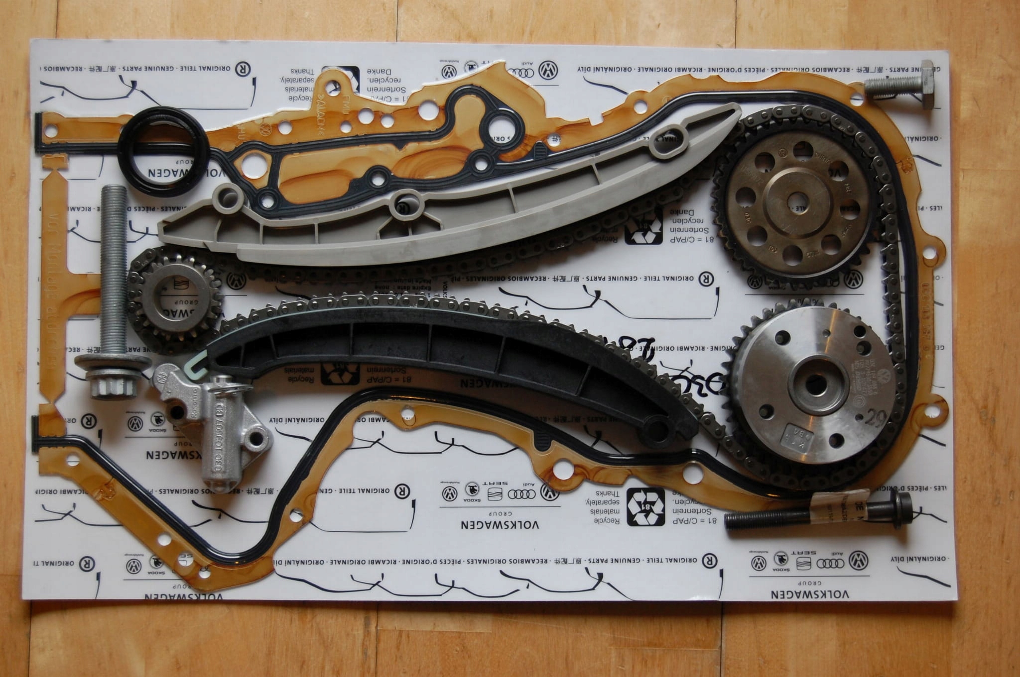 Ремкомплект цепи грм 1. Цепь грм caxa 1. Комплект грм vw 1,4 tsi. Цепь грм форд транзит 2. 4 tsi caxa sollo.