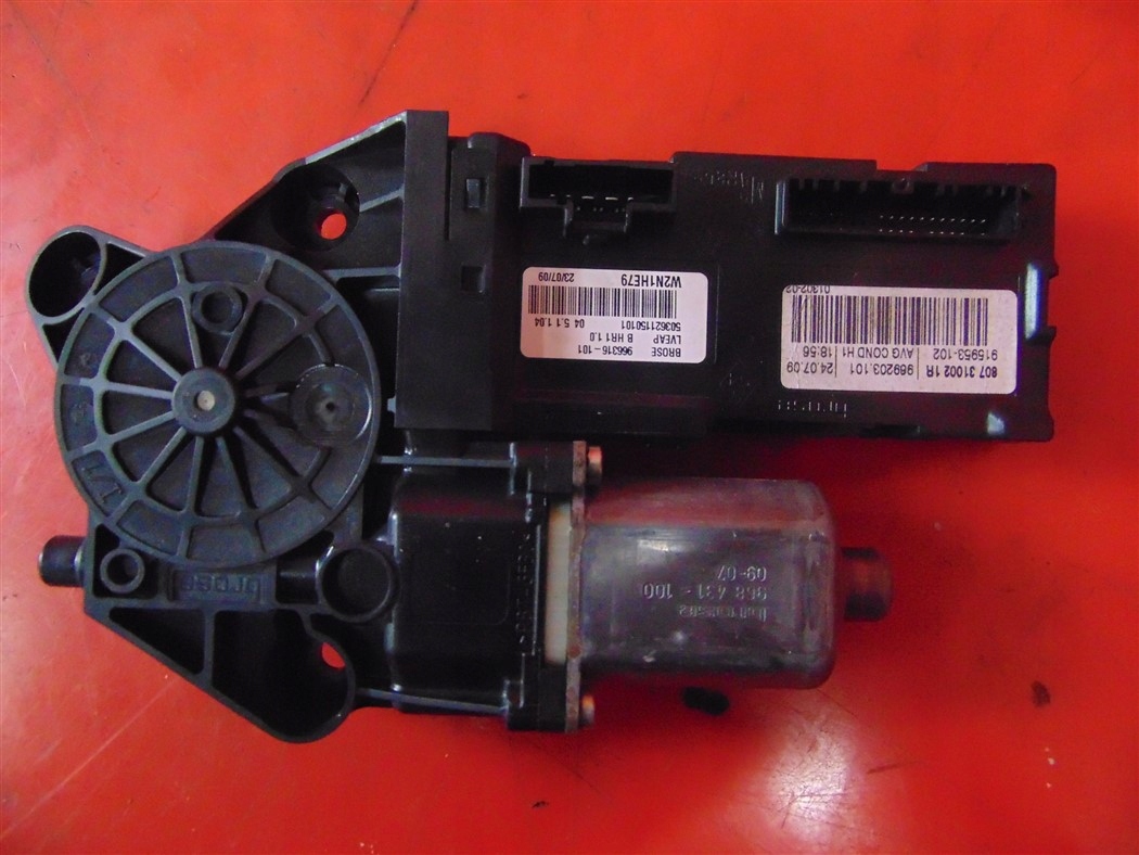 807310021R 1.9 - RENAULT SCENIC III СКЛОПІДЙОМНИК ЛІВИЙ ПЕРЕДНІЙ EU