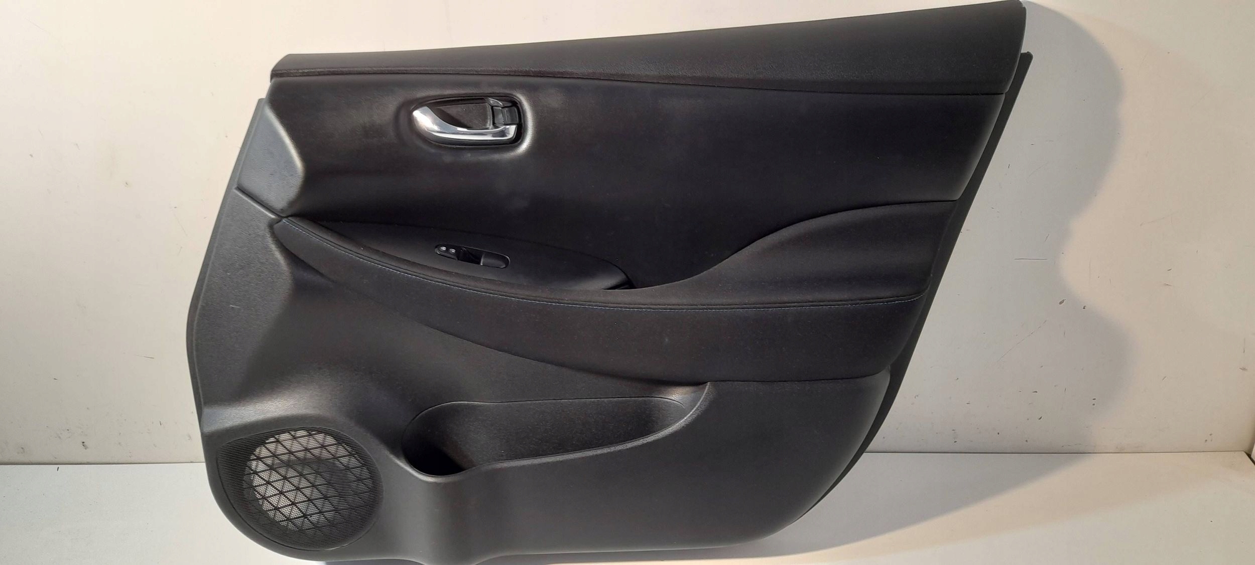 Nissan Leaf II ZE1 side door front right 80922-3NL0A (ET196)