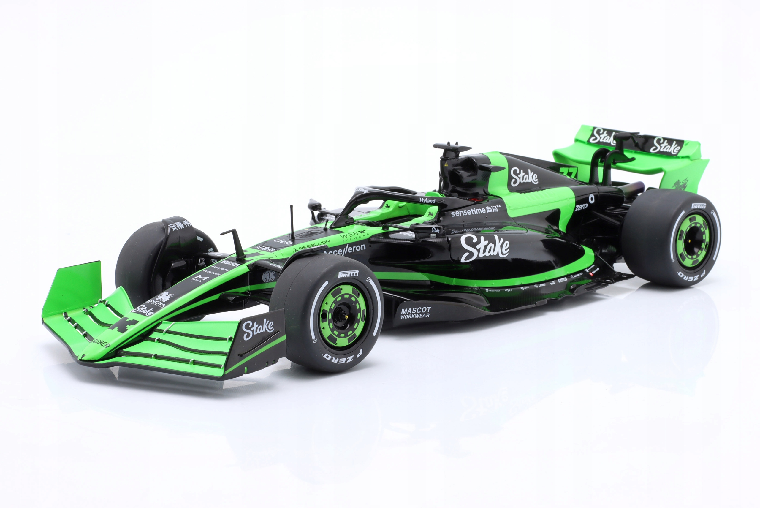 KICK Sauber C44 #77 Bottas Showcar Version Stake F1 Formula 1 Solido 1:18