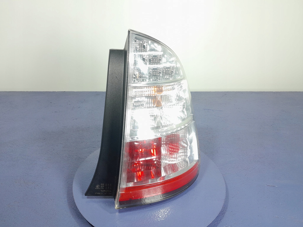 TOYOTA PRIUS II 03- LAMPA TYŁ TYLNA PRAWA 47-14R