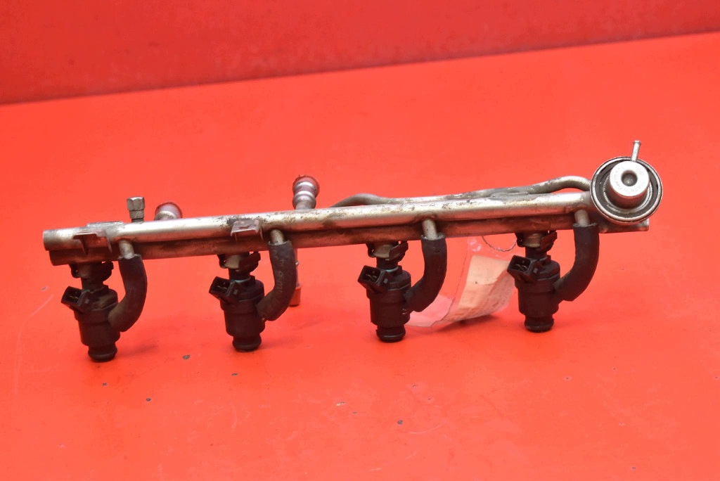 Rampe injection Injecteurs 1743378 BMW E46 1.9i 118 KM 97-03