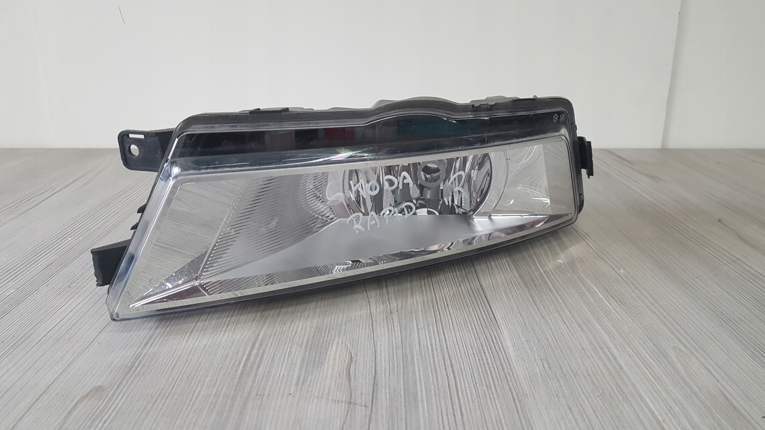 Halogen prawy przód Skoda Rapid