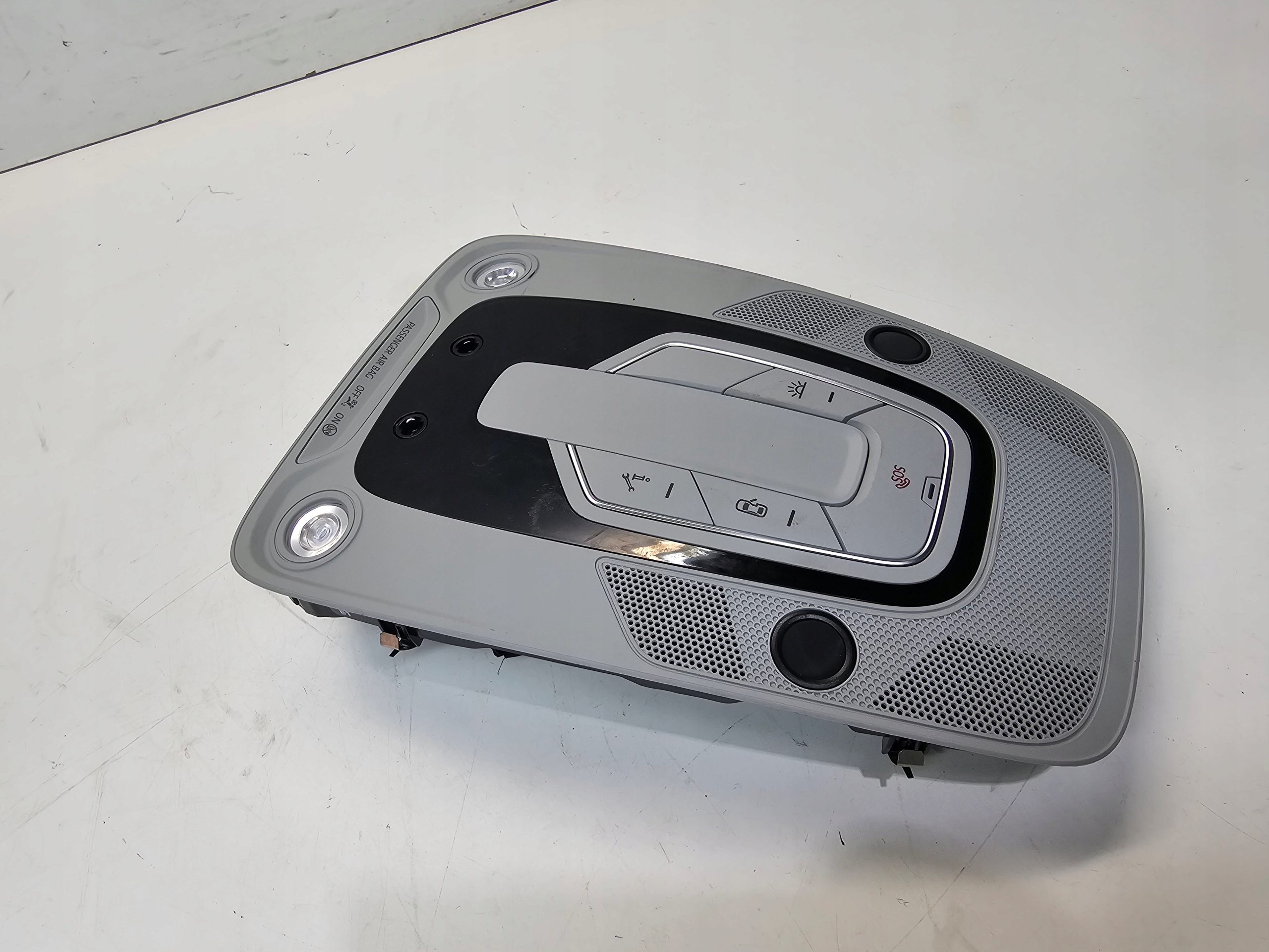 light OSWIETLENIE cabs AUDI A4 B9 A5 8W A6 C8 4K0947135AE