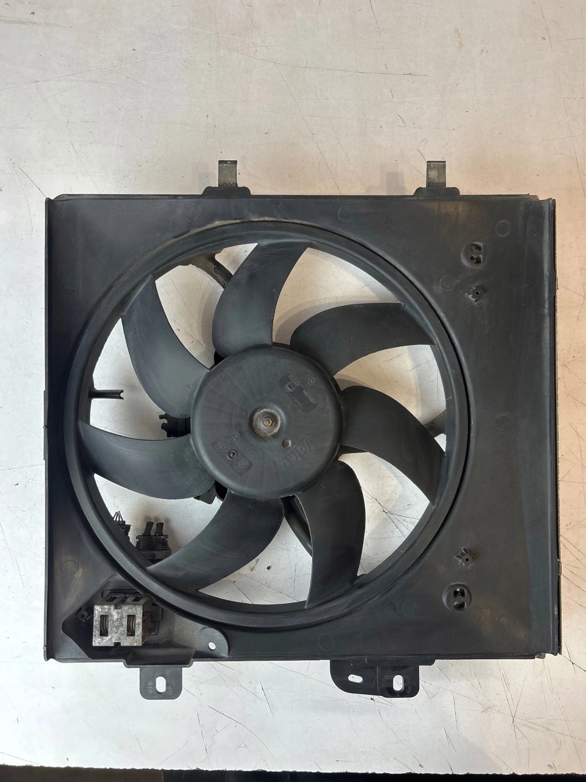 obal ventylátora ventilátor Peugeot 208 a Citroen C3 II 1.2