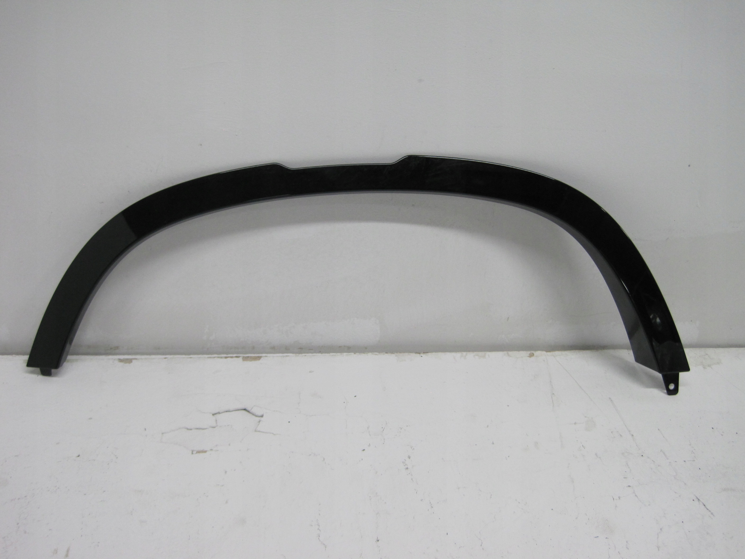 Couverture Moulage Aile LAND ROVER DEFENDER L8B2-286D02-BX