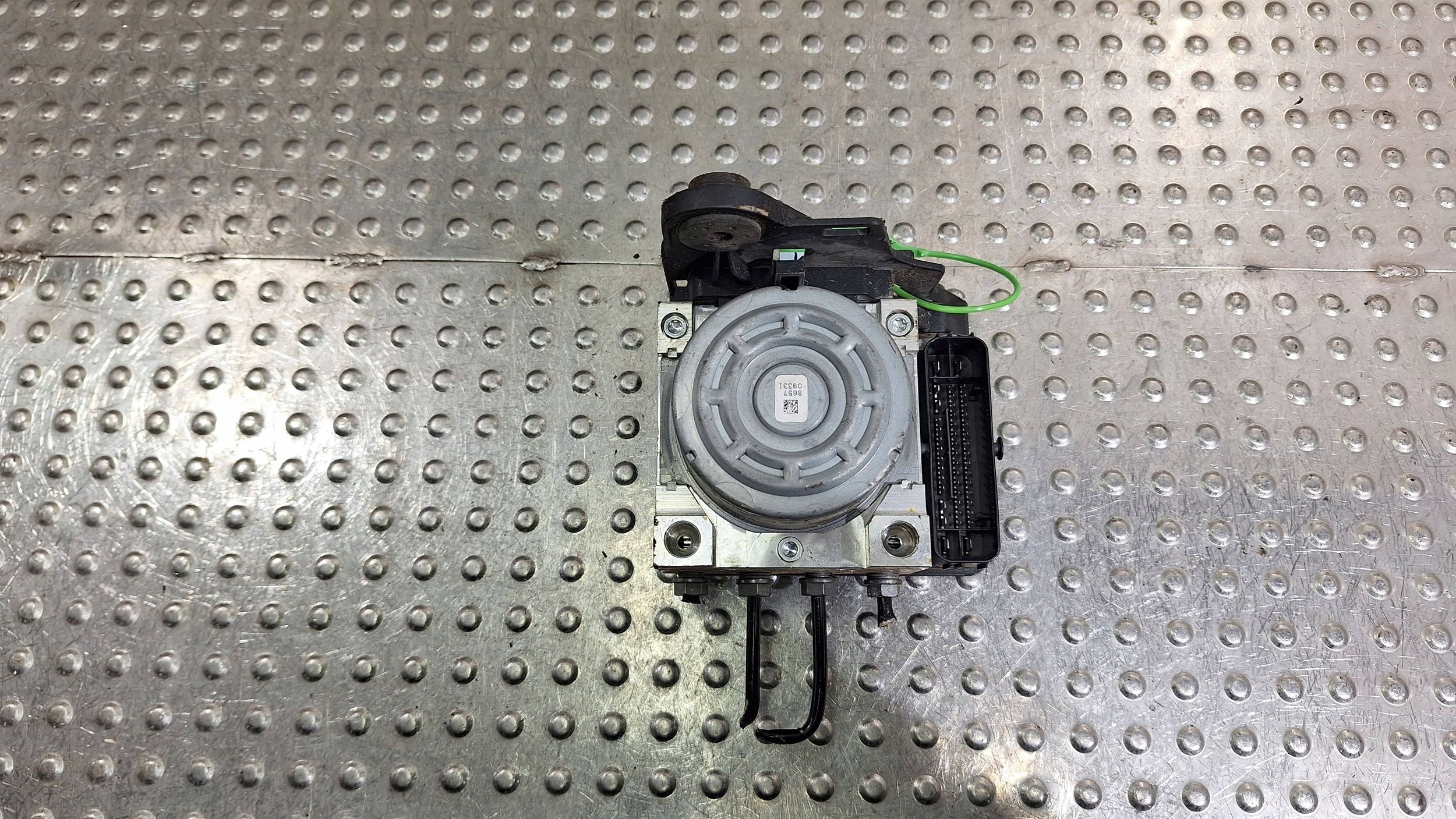 pump control unit ABS 5Q0907379S 5Q0614517R AUDI A3 8V GOLF VII LEON III