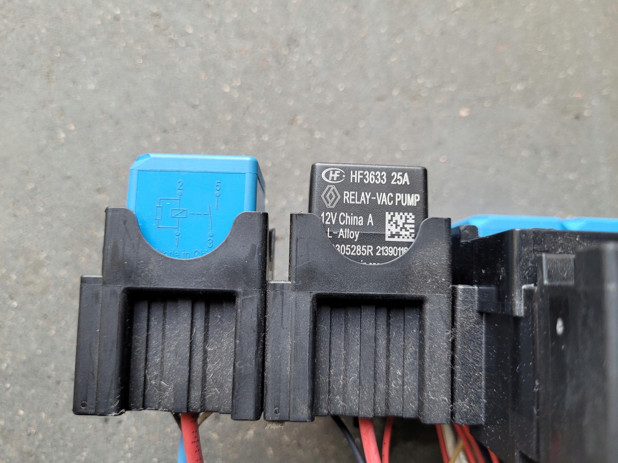 Module fusibles PRZEKAZNIKI DACIA SPRING