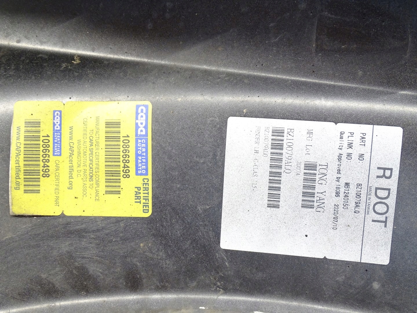 fender left front front MERCEDES C-KLASA W205 LAK 992