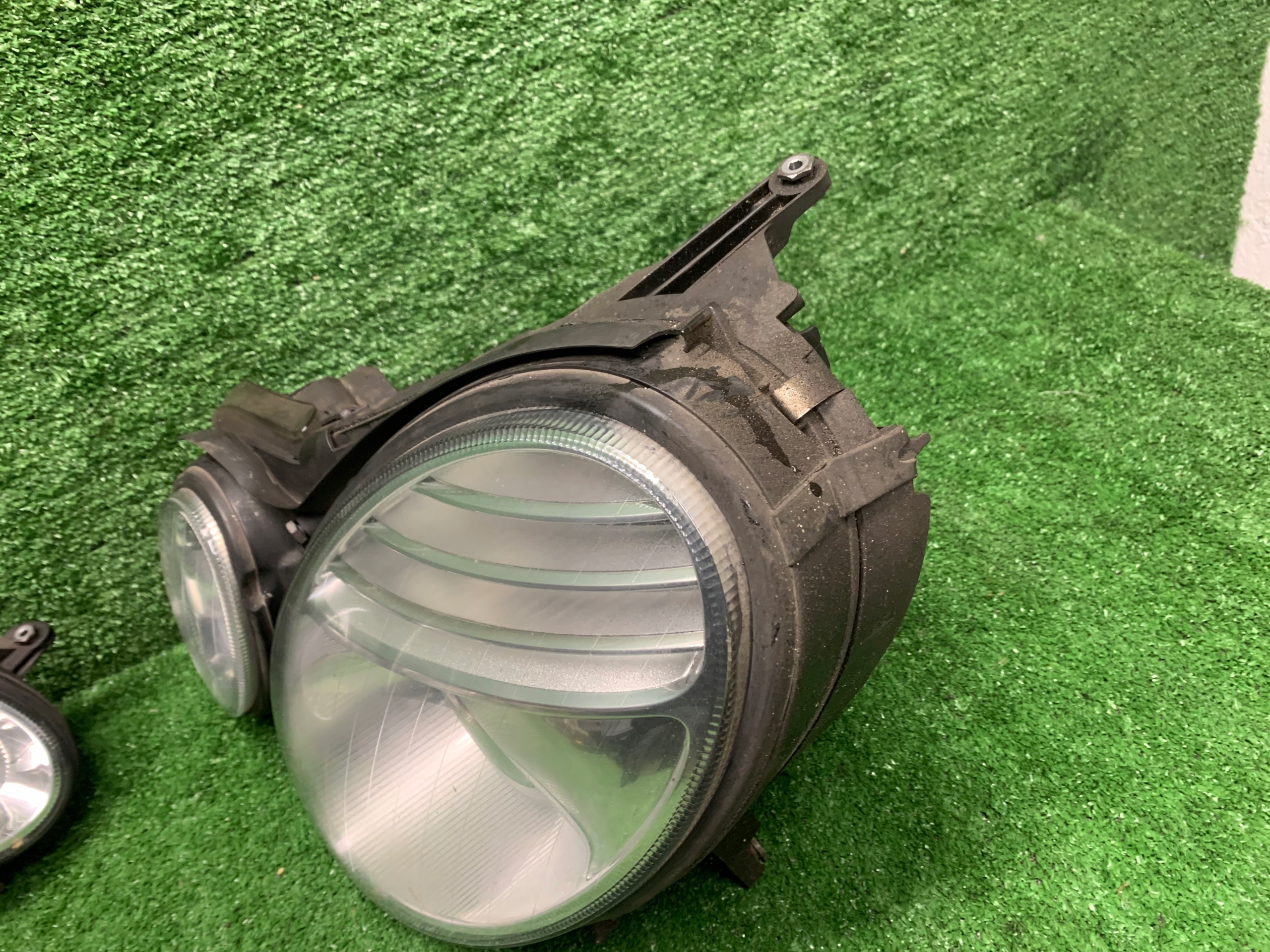 nice light front front left MERCEDES W211 BI - XENON EUROPA LIFT