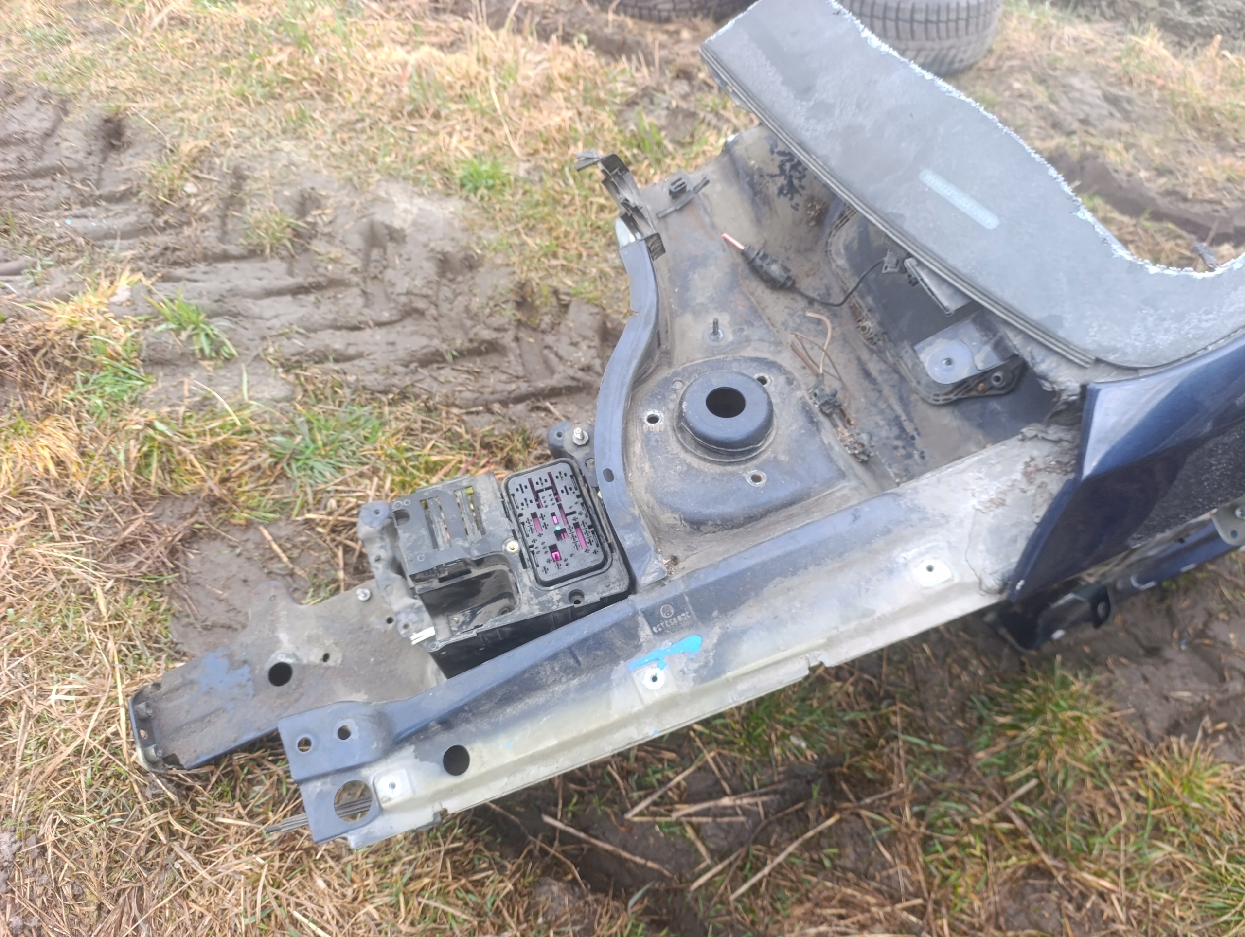 quarter left left front Volkswagen CC LIFT