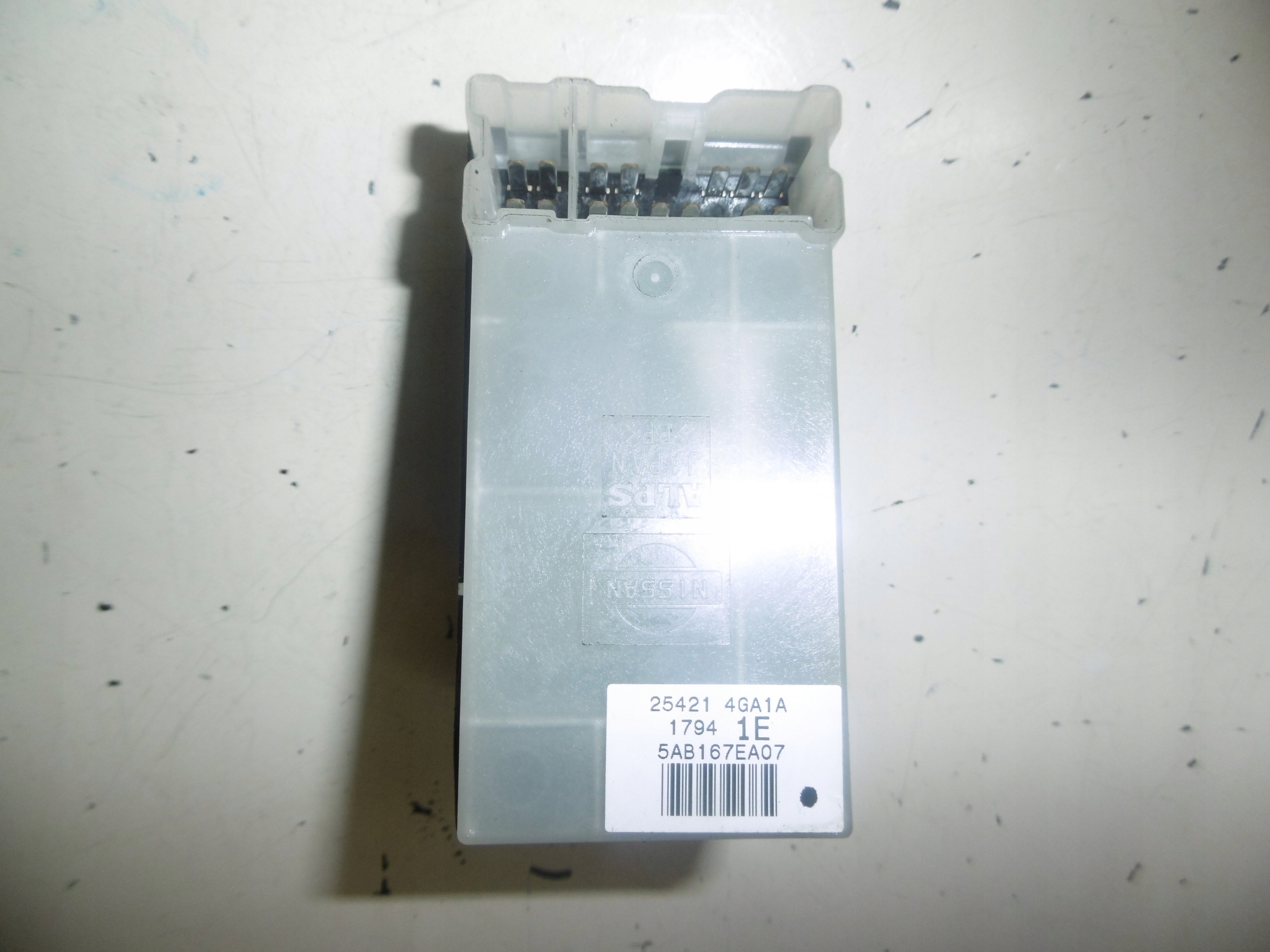 switch windows rear part rear INFINITI Q50