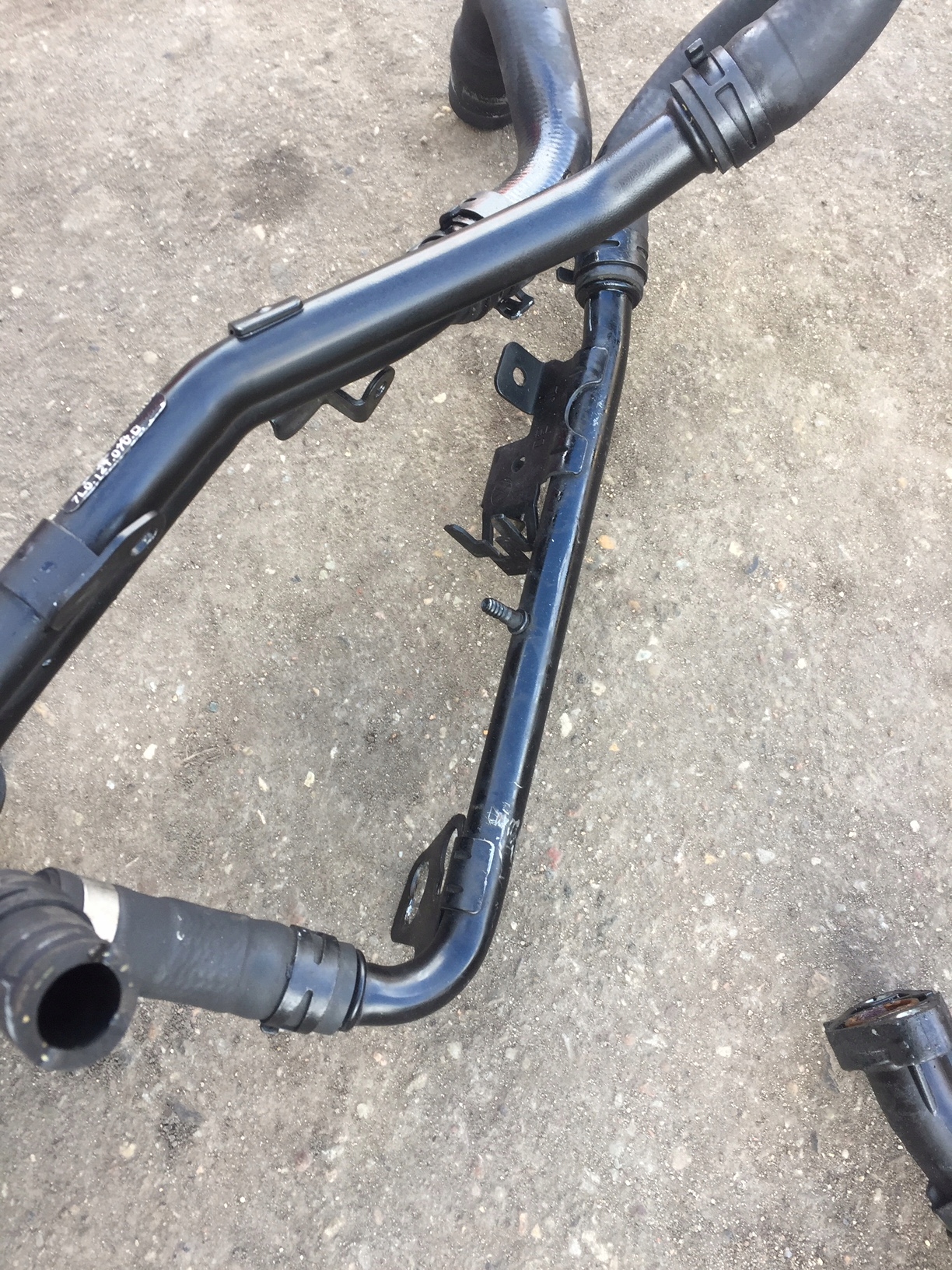 AUDI Q7 3.6 FSI cijev prijenos vode 7L0121070D