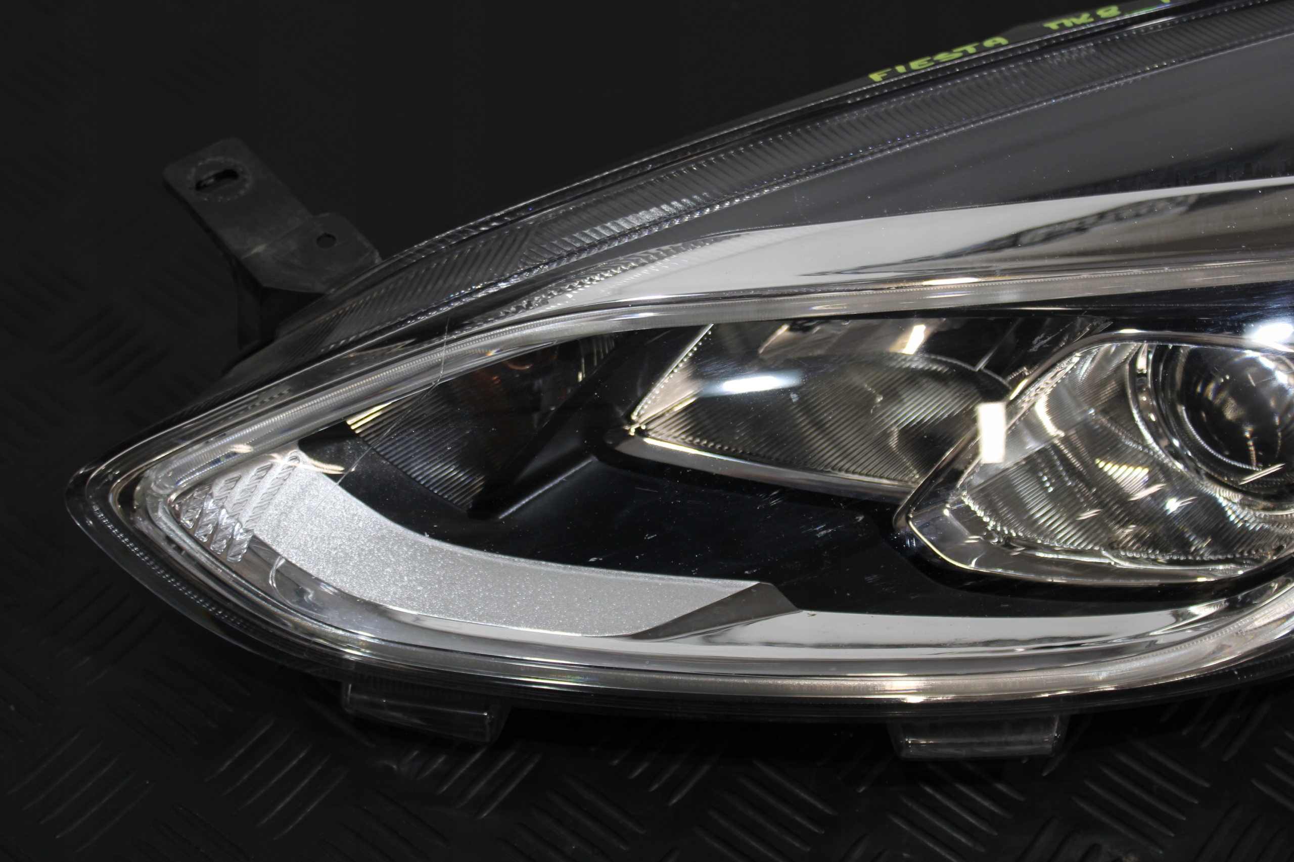 light left front LED H1BB-13101-CJ FORD FIESTA MK8