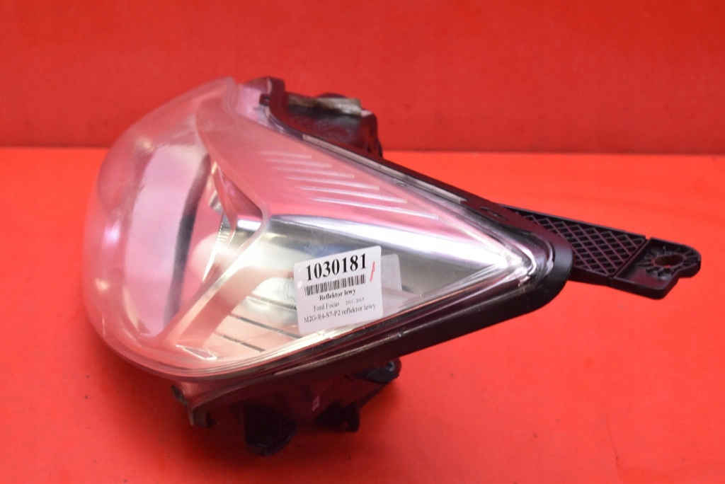 REFLEKTOR left light front EU BM51-13W030-AK FORD FOCUS MK3 11-15