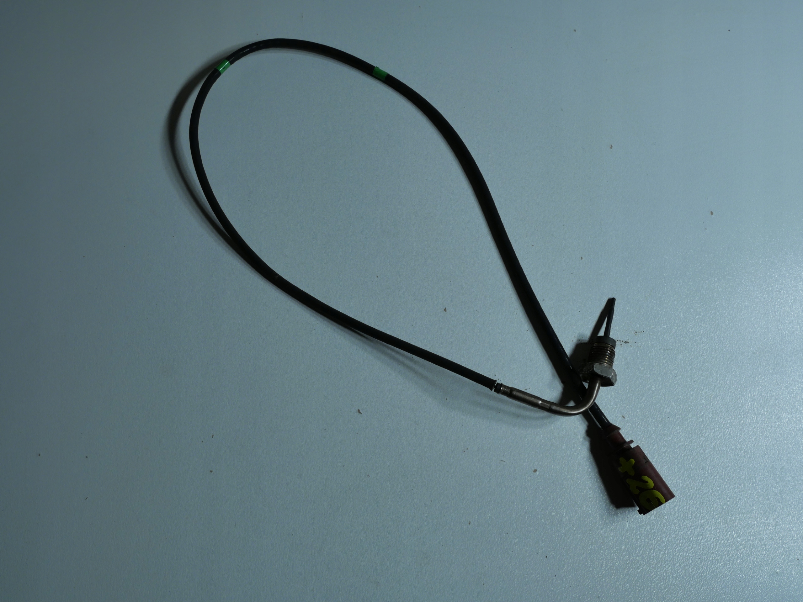 Sensor TEMPERATURY Gase VW SEAT SKODA 04L906088EB