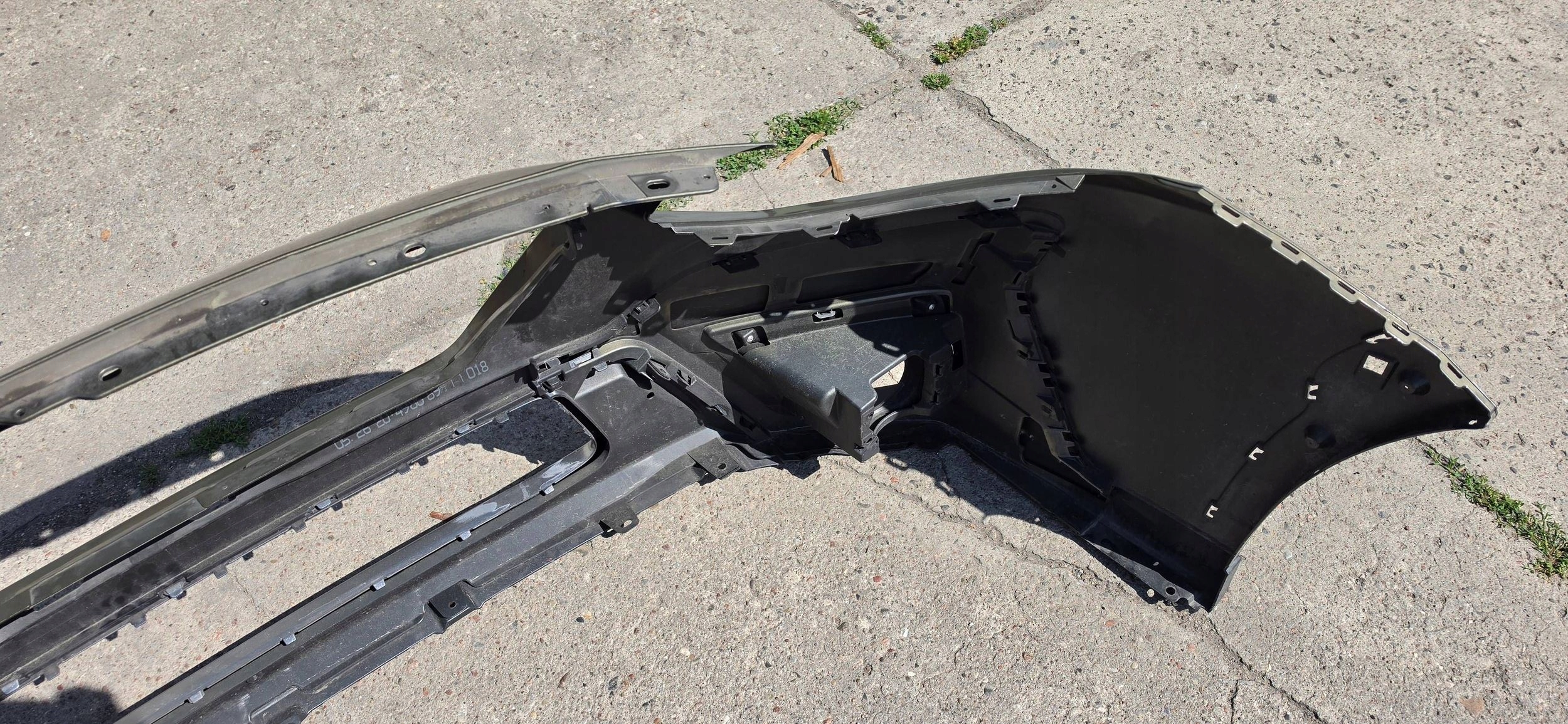 Subaru Outback 6 VI (BT) 57704AN020 front bumper