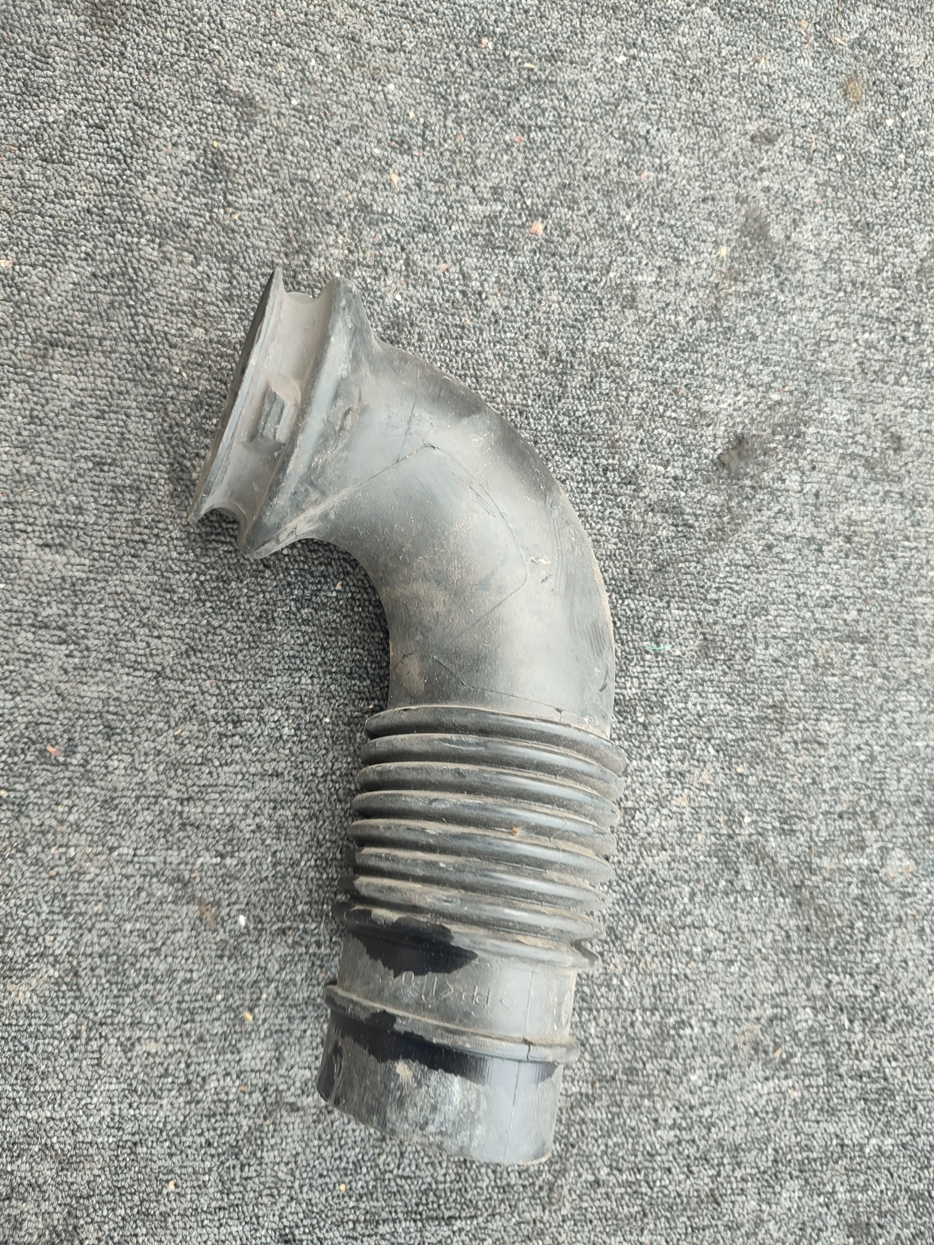 pipe wiring hose air MERCEDES SPRINTER W906 2.2 CDI A9065280024