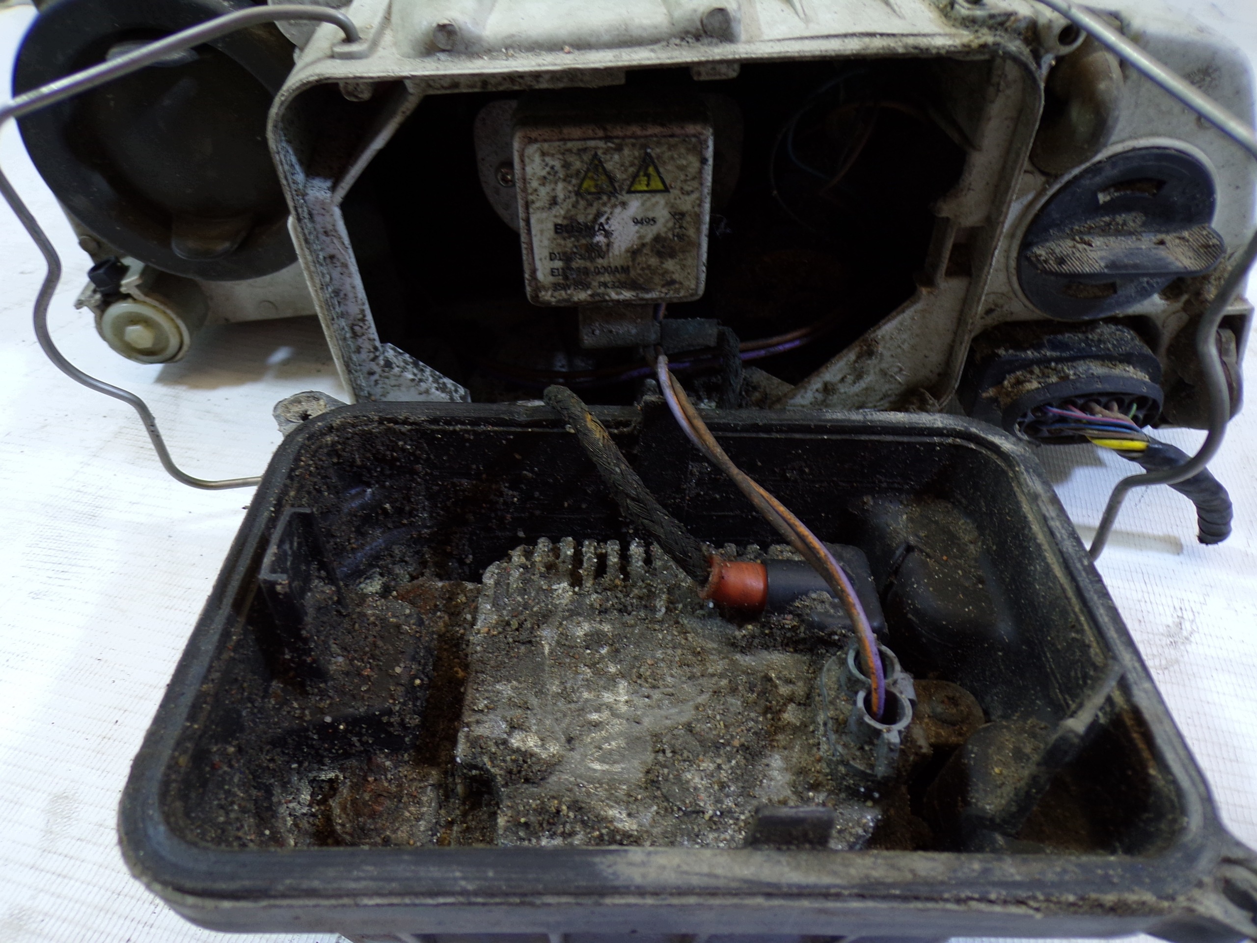 light front front right XENON SKODA OCTAVIA 2 (K1)