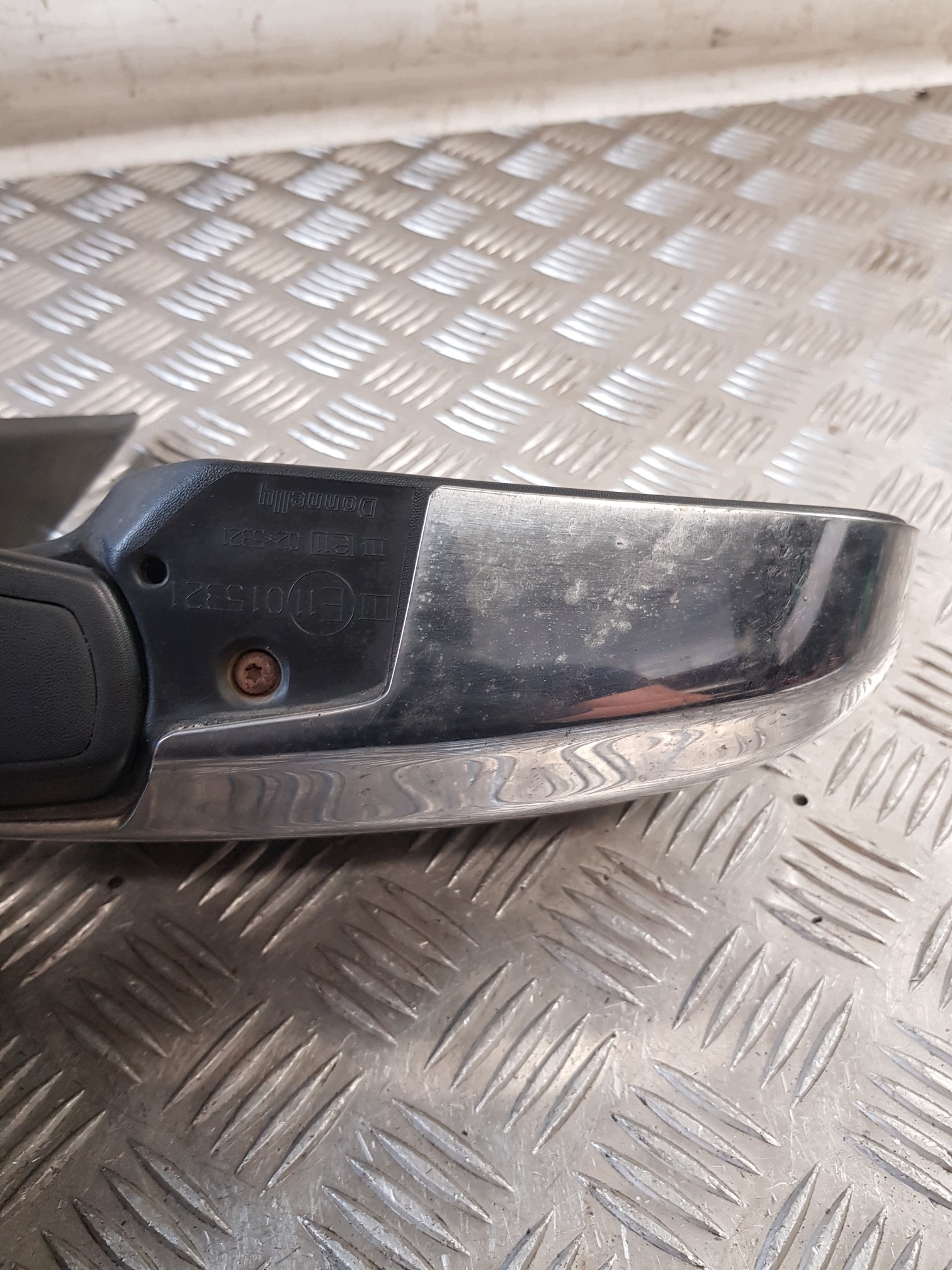 mirror right 3 PIN MAZDA TRIBUTE 2005r