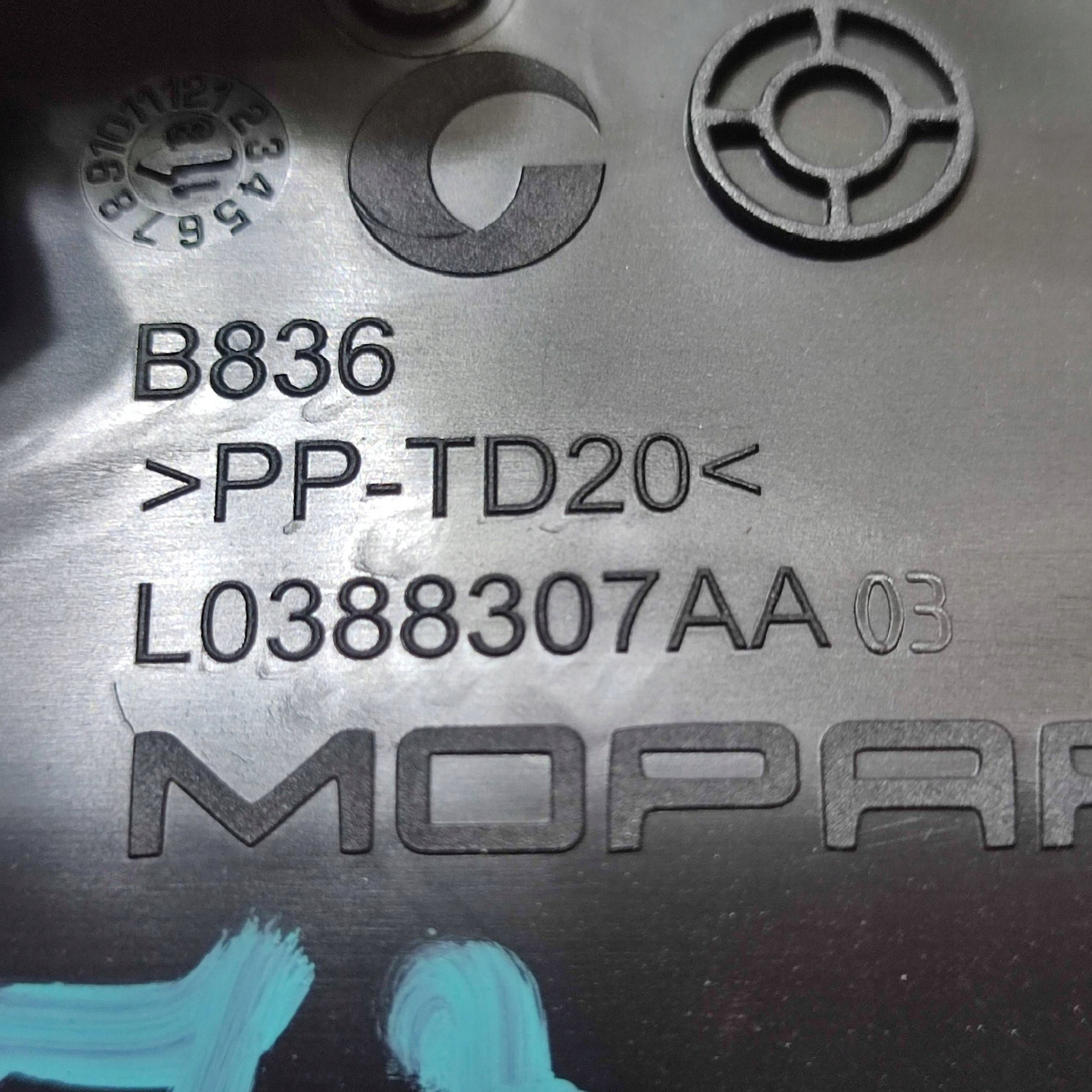 fedél fedél üllés Fiat 500X L0388307AA
