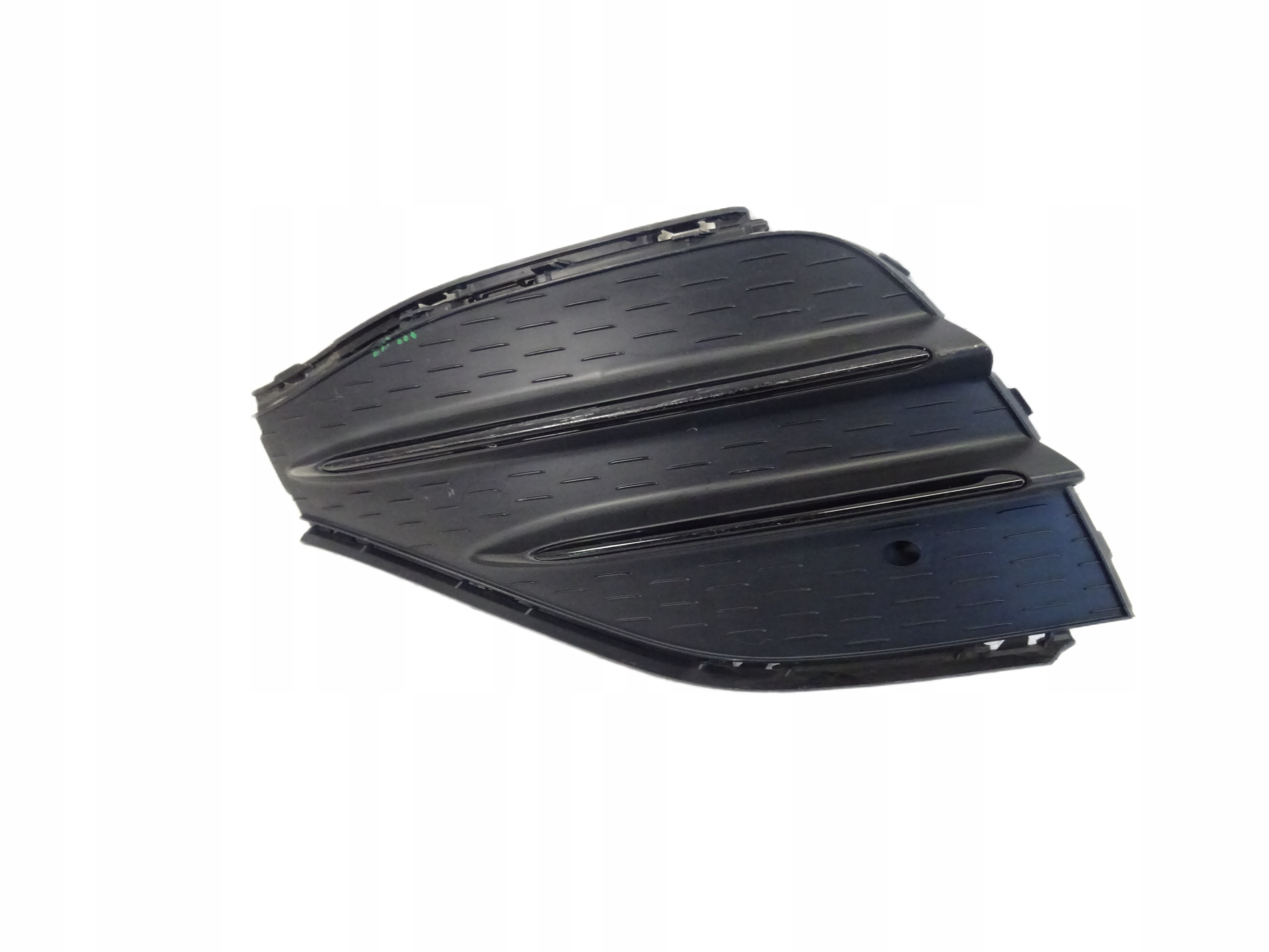grid of a bumper front front left MERCEDES GLA W247 AMG A2478853805