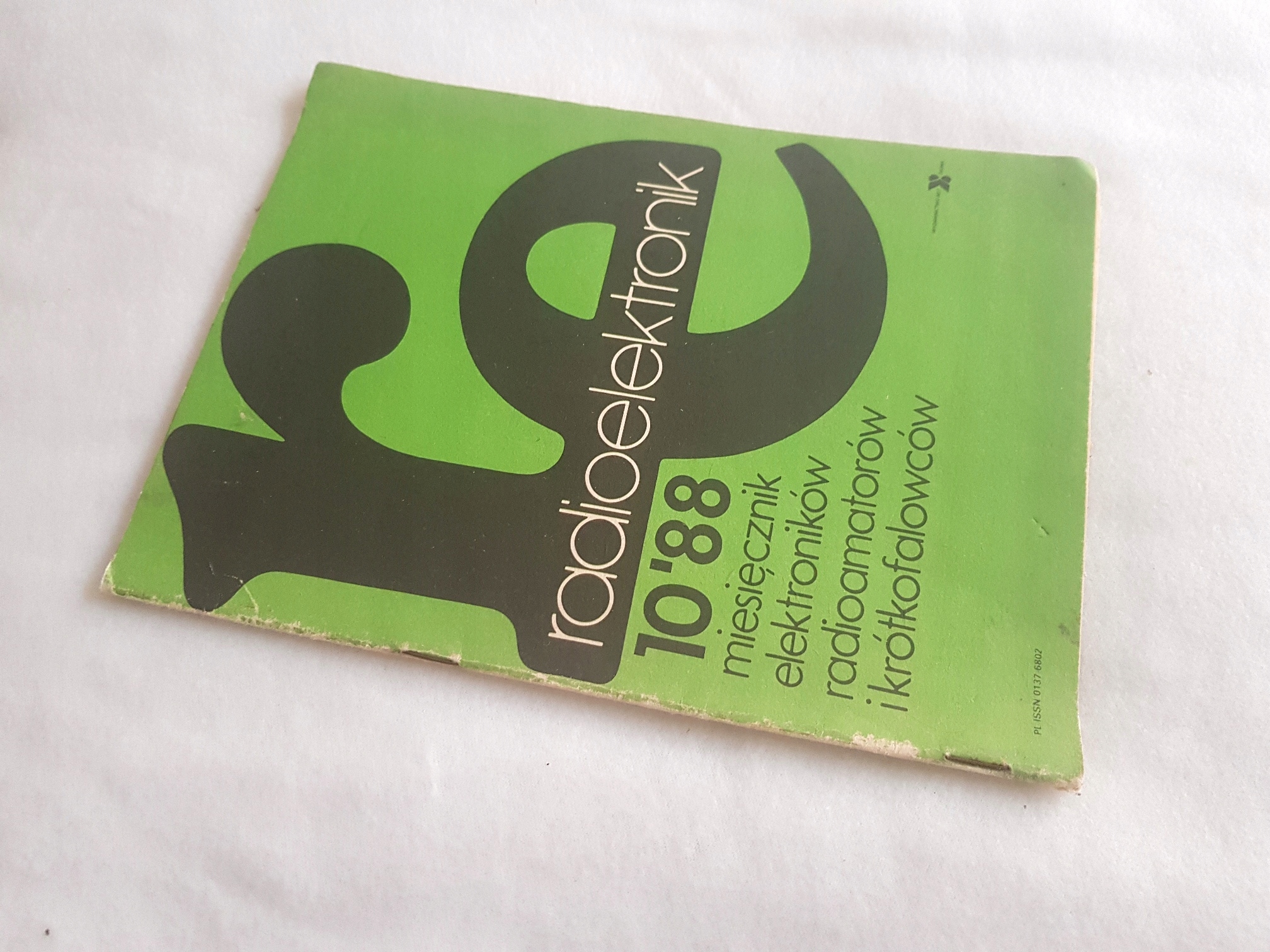 RADIOELEKTRONIK NR 10 1988