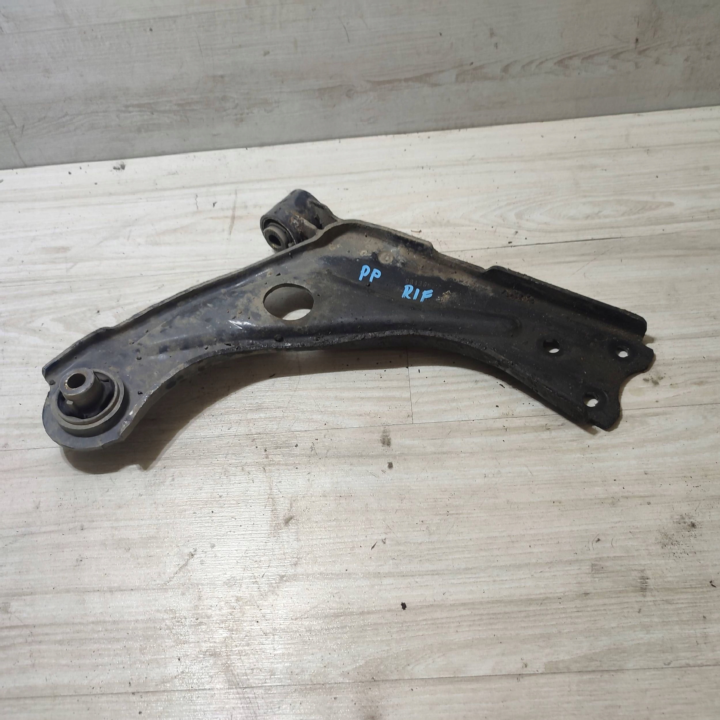 arm front front side right Peugeot Rifter 98138527