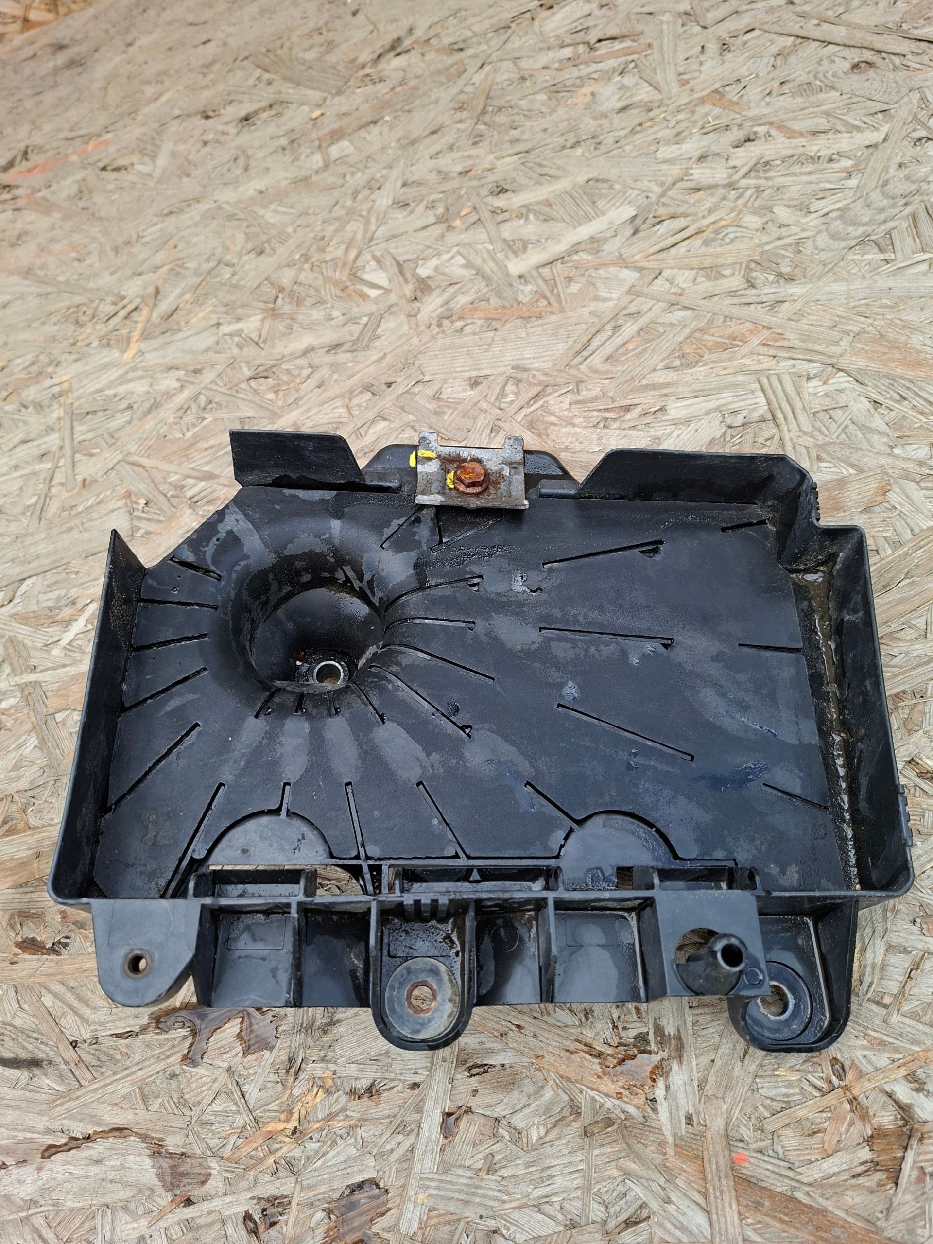 držač akumulatora SKODA FABIA III RAPID 6C0915321D