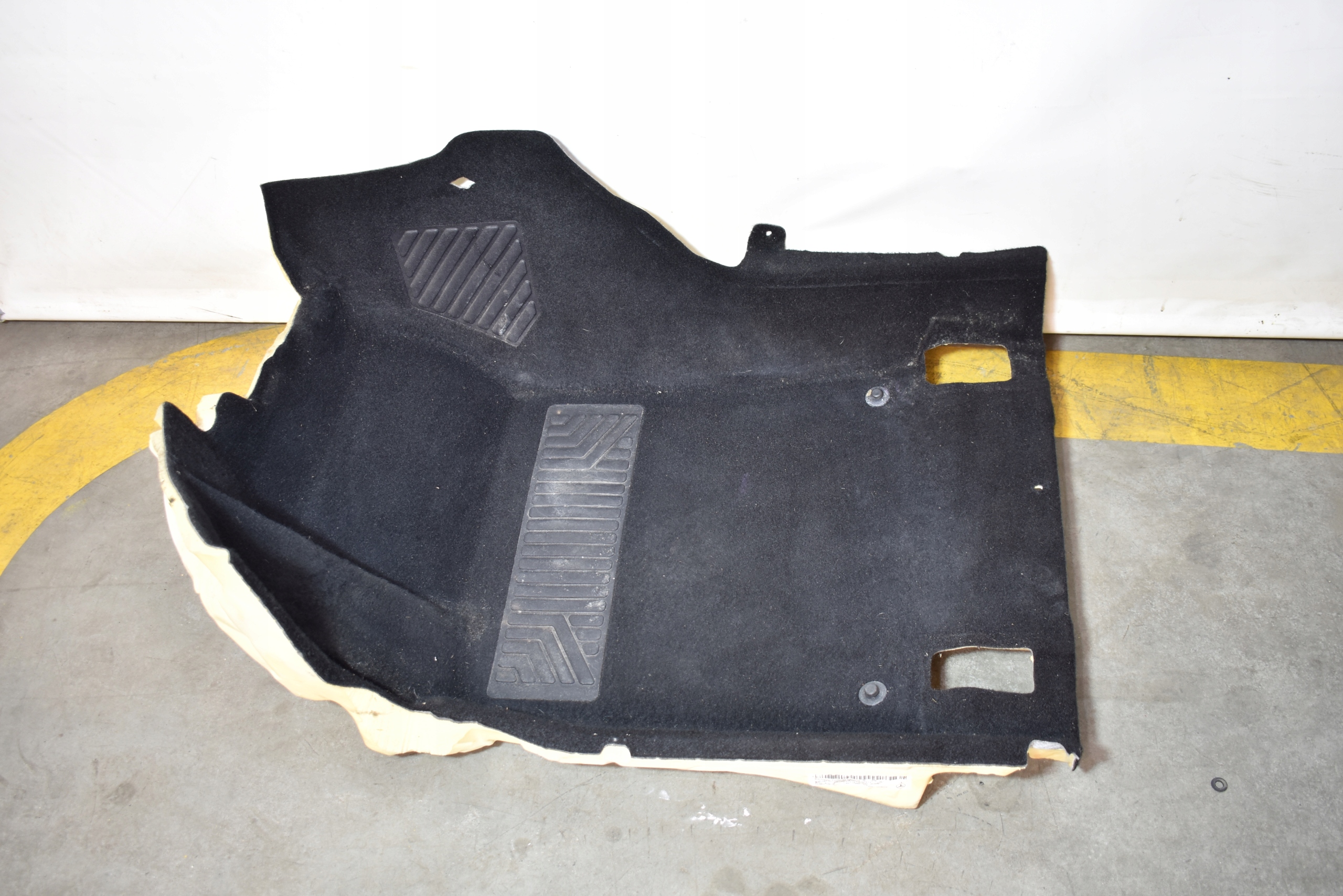 IDEALNY carpet front front left MERCEDES GLA H247 W118 W177 1