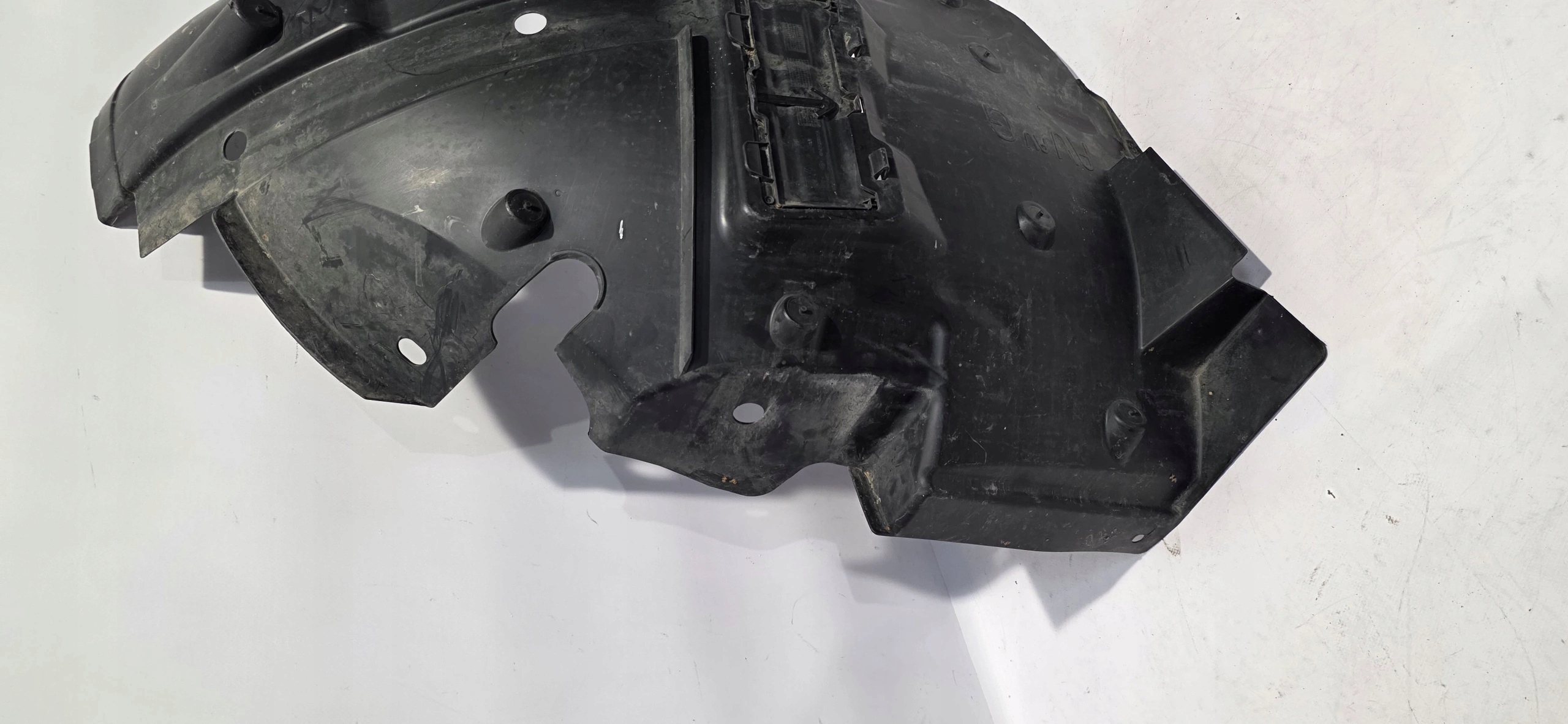 mudguard left front RENAULT TRAFIC IV 21- original 638459209R