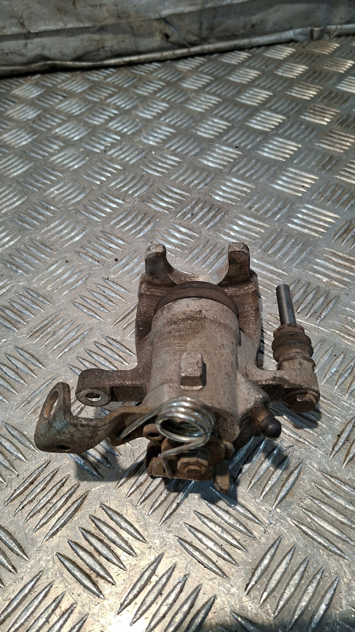 caliper brake right rear part OPEL ASTRA H 1.7CDTI