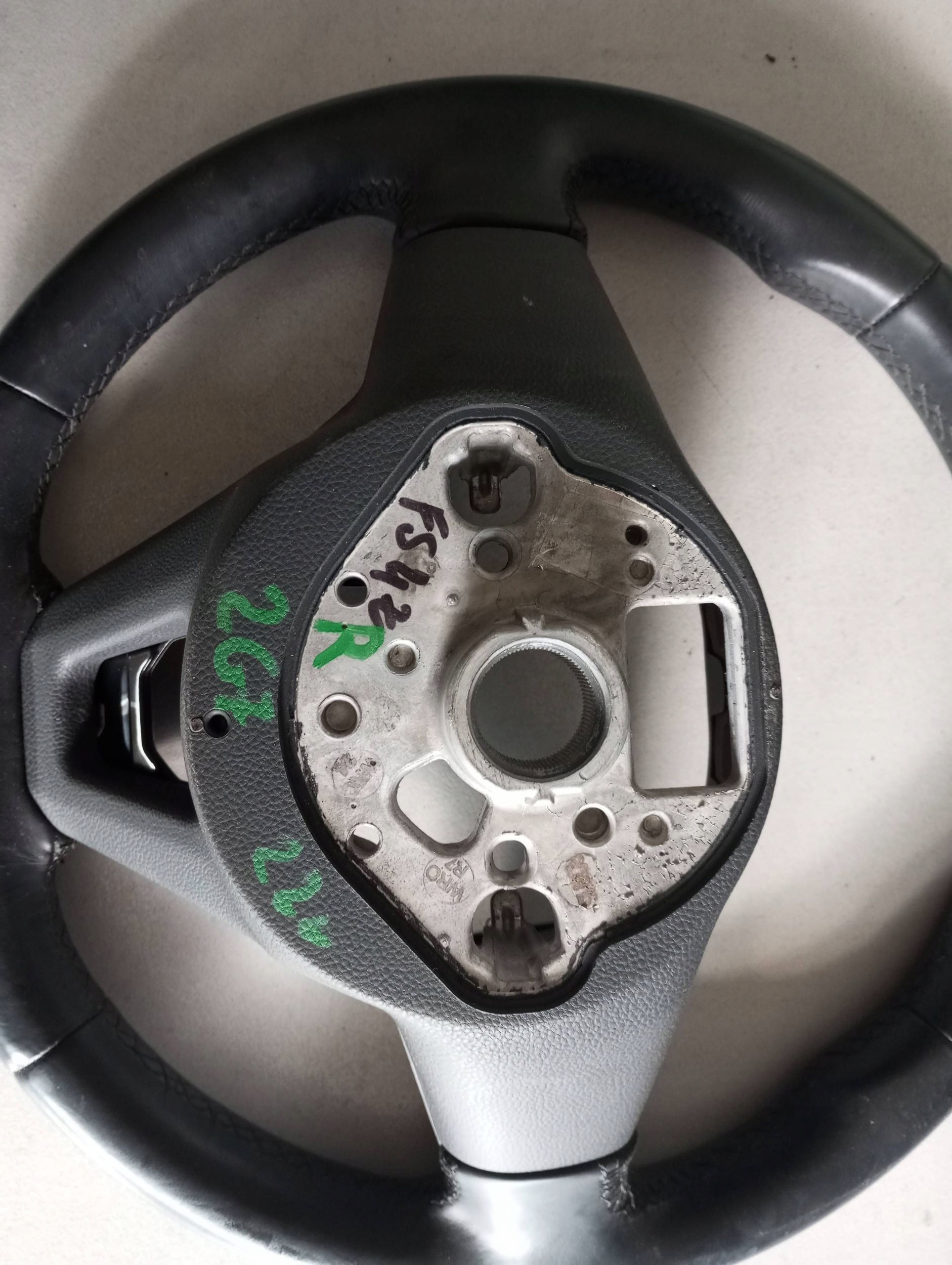 lenkrad VOLKSWAGEN TAIGO 2G7