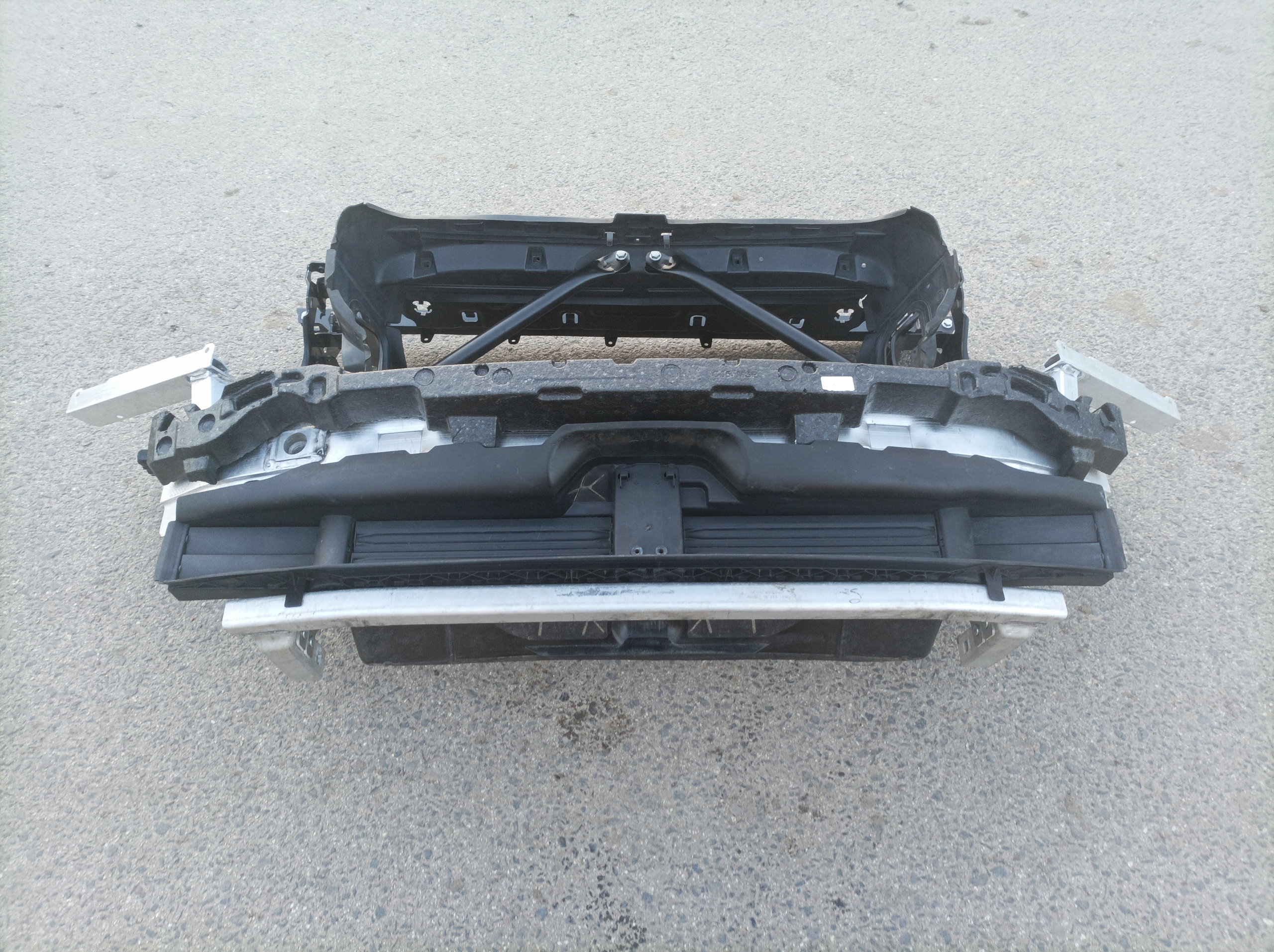 BMW X5 G05 PAS PRZEDNI PRZÓD WZMOCNIENIE CZOŁOWE Producent części BMW OE