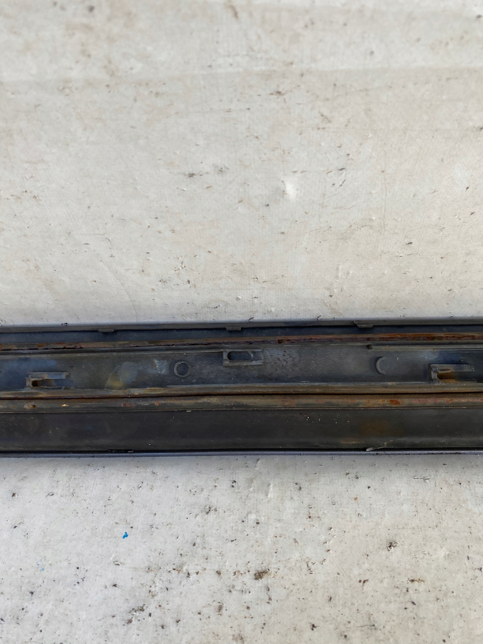 AUDI A4 B6 00- lower moulding door left rear part 8E0853969