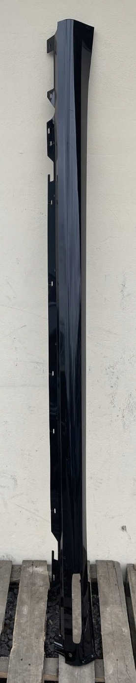 LPA356 BMW 7 G70 2022- moulding threshold right 8081560