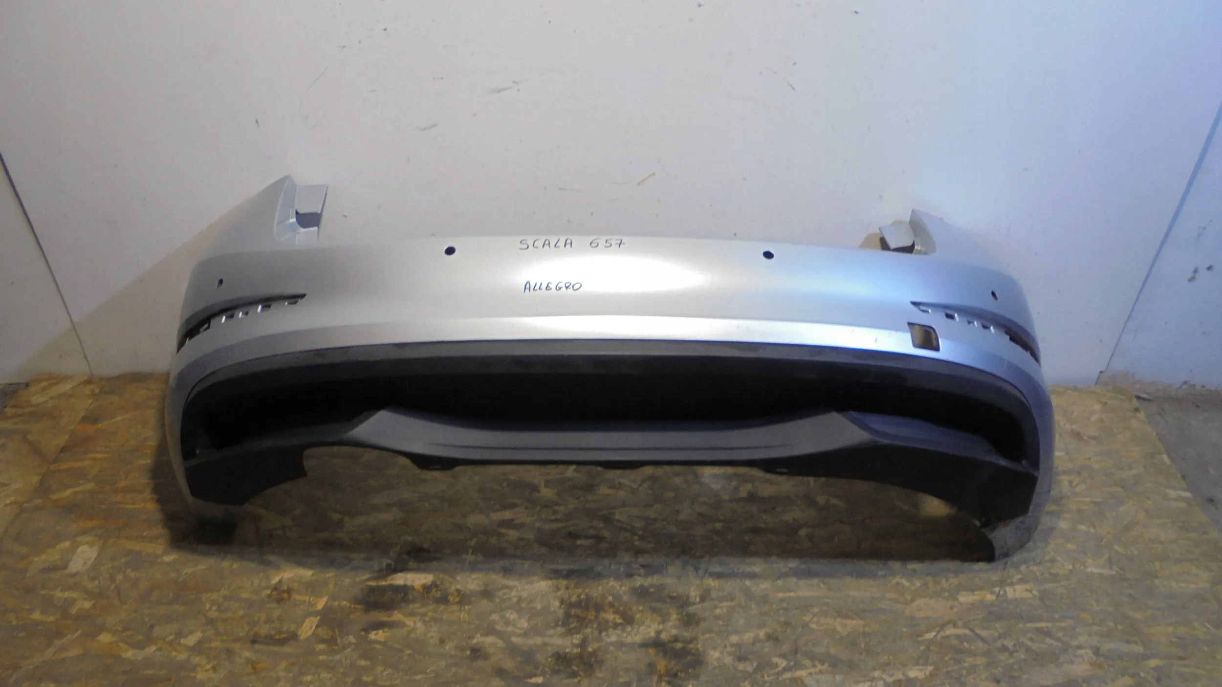 Stoßstange heck 657807421 Skoda Scala 19